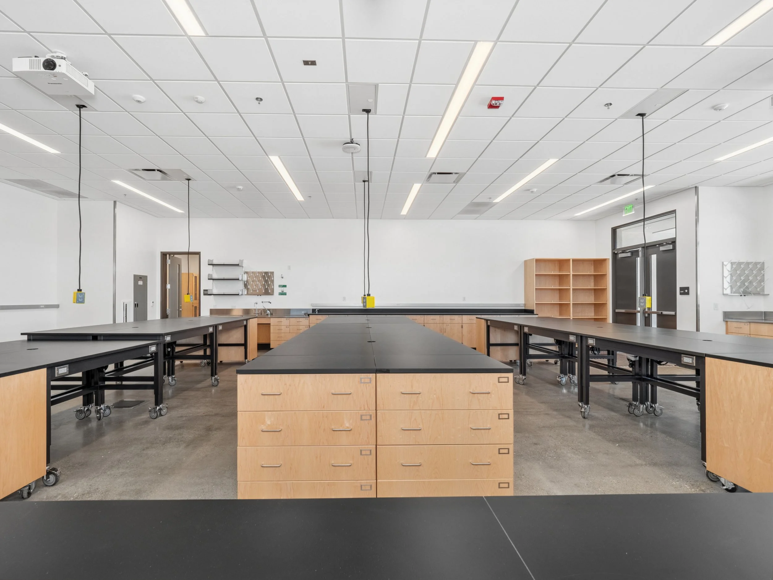 NewtonCuestaCampusInterior-29.jpg