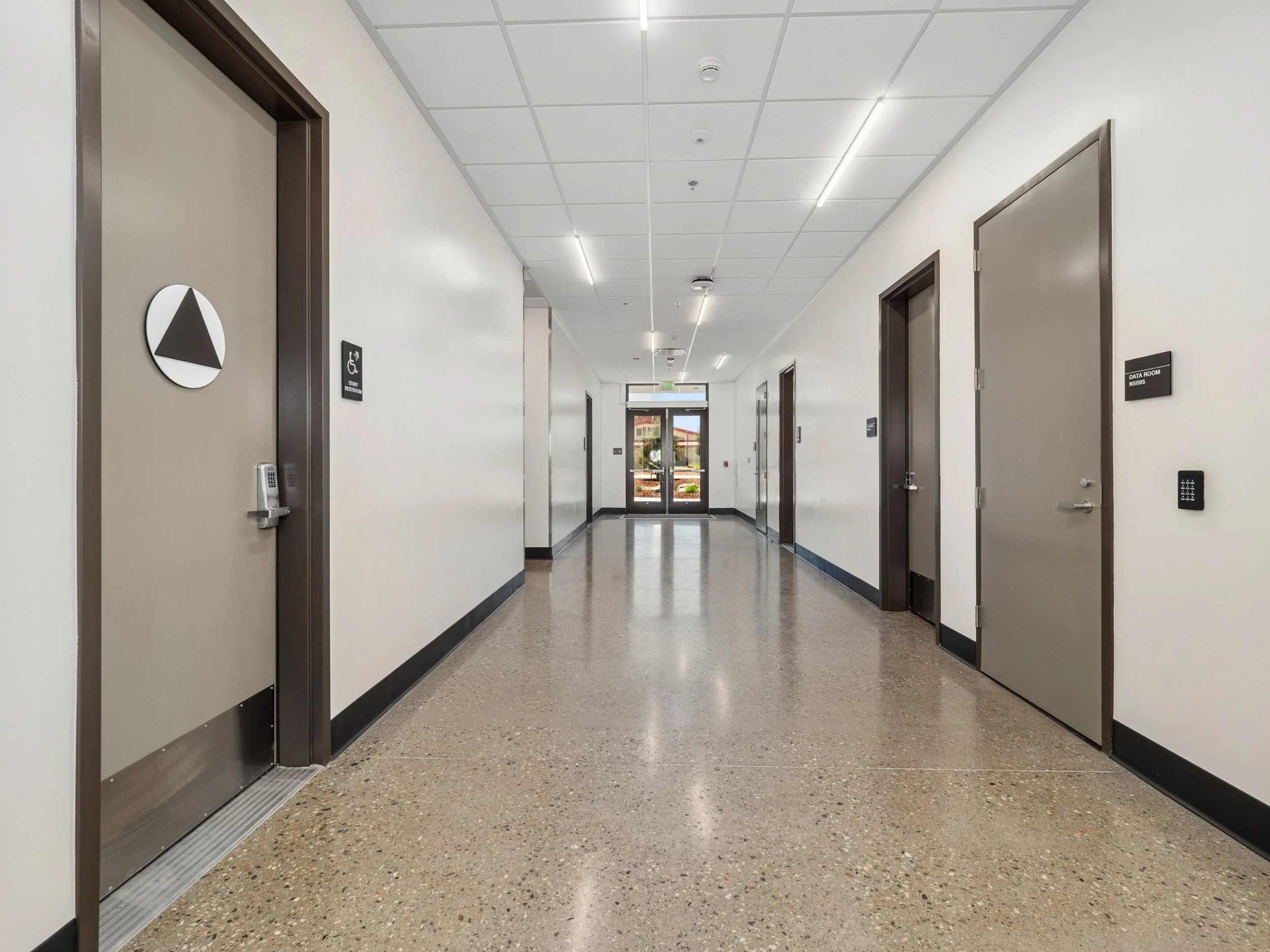 NewtonCuestaCampusInterior-10.jpg