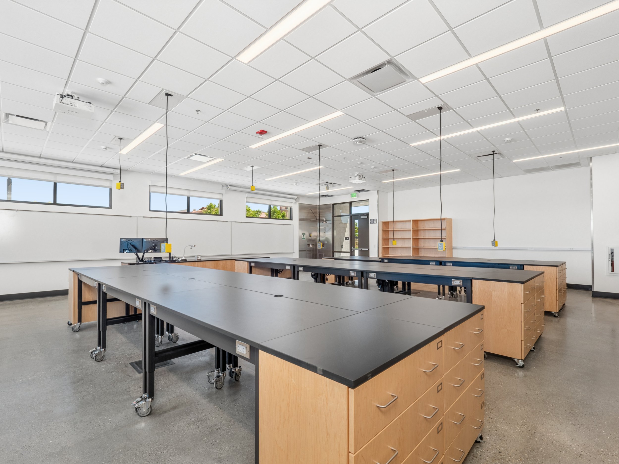 NewtonCuestaCampusInterior-27.jpg
