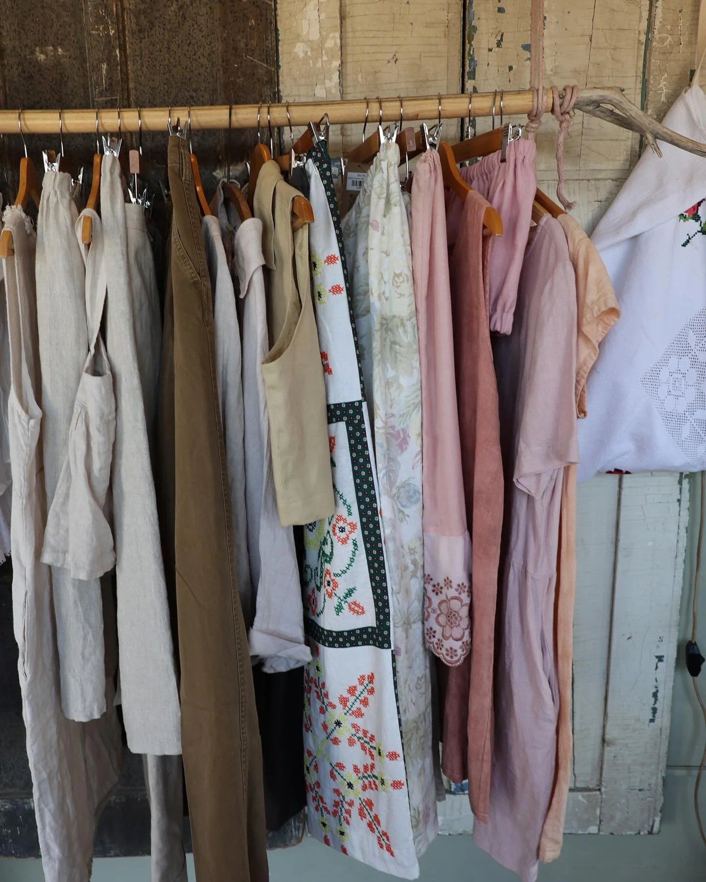 We&rsquo;re excited to share another local gem 💛

El Duende is a dreamy shop filled with naturally dyed clothing, upcycled vintage, and slow fashion treasures. It&rsquo;s beautiful to see preloved and mended pieces given second (and third) lives&mda