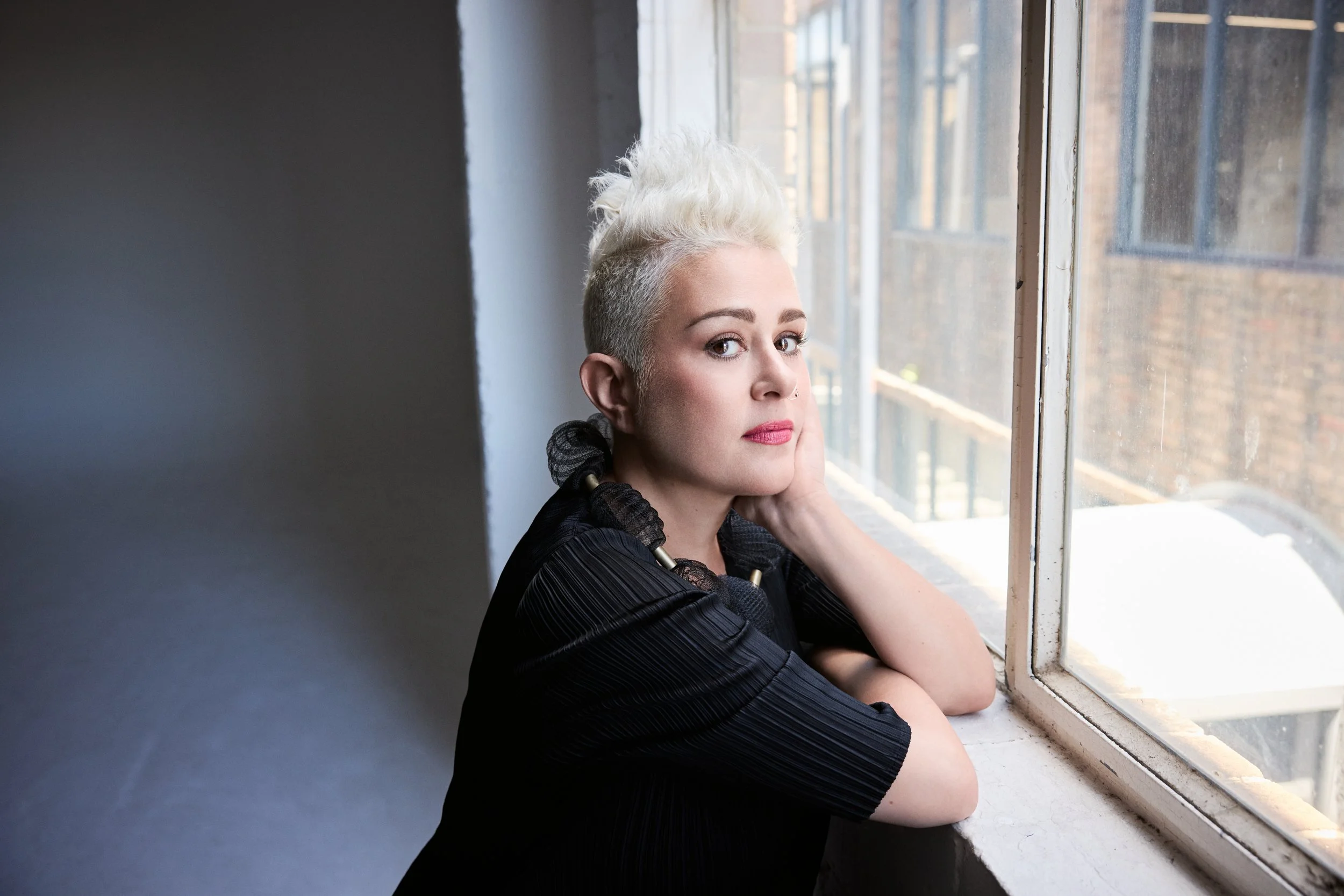 Katie Noonan: Alone but All One