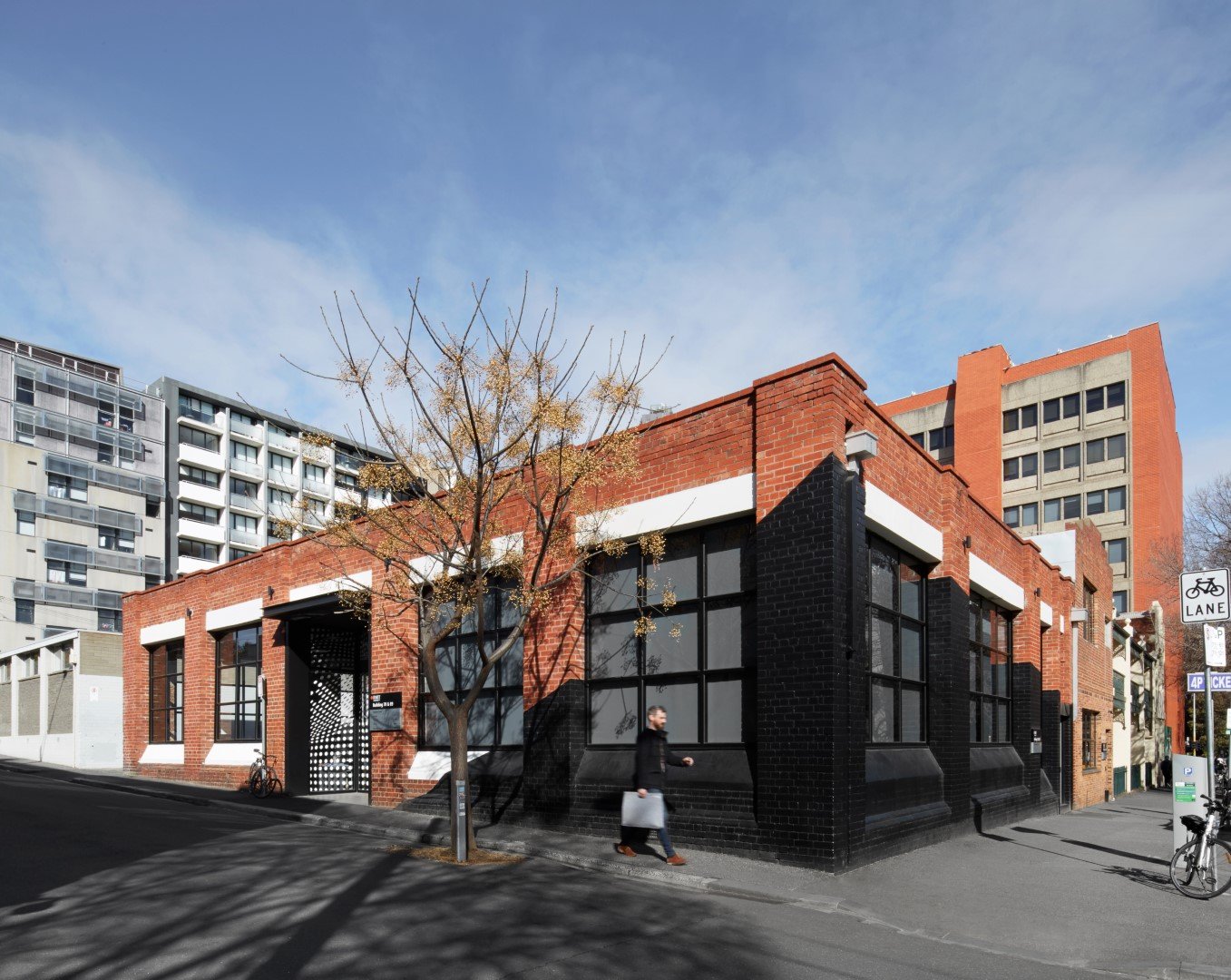 RMITStudentHub-PHO-ExternalThreeQuarter-0.jpg
