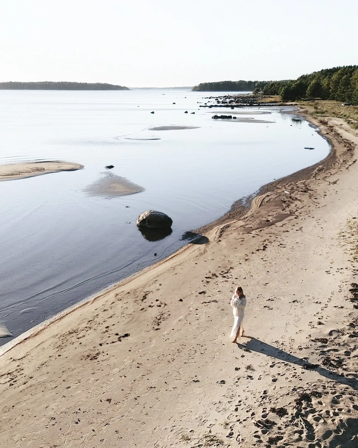 Miten m&auml; ruokin omaa luovuutta? Vaikka rakastankin suunnitella visuaalisia konsepteja muiden tarpeisiin, niin monesti itselle tekeminen j&auml;&auml; v&auml;h&auml;n puolitiehen. Todellisuudessahan ne on just niit&auml; hetki&auml;, joissa voi k