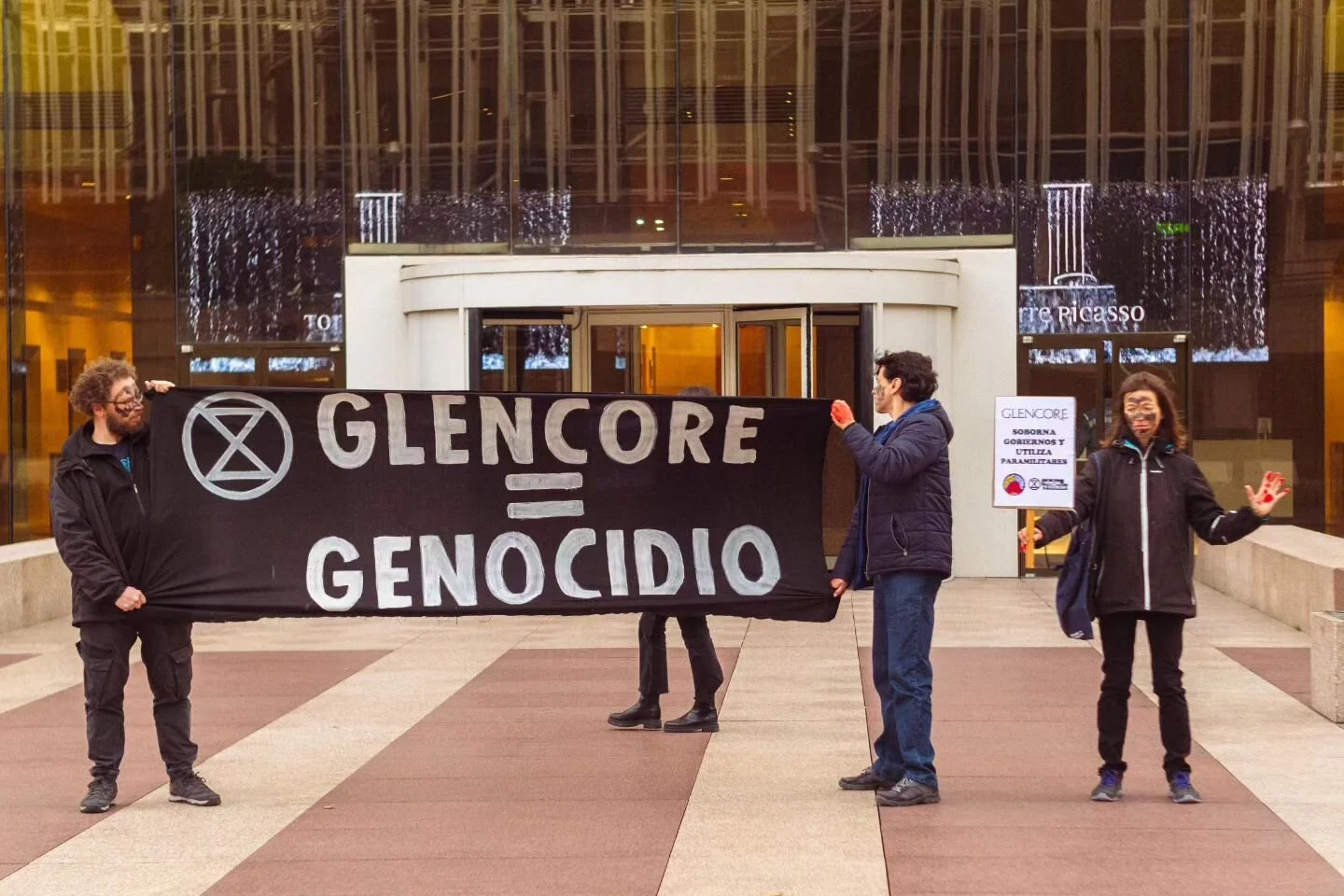 🇪🇸🇨🇭 Madrid and Geneva against Glencore 🇨🇭🇪🇸

On November 3rd, as part of our campaign's global days of action, events were held in Madrid and Geneva to show solidarity with the communities in Colombia and all over the world who are affected 