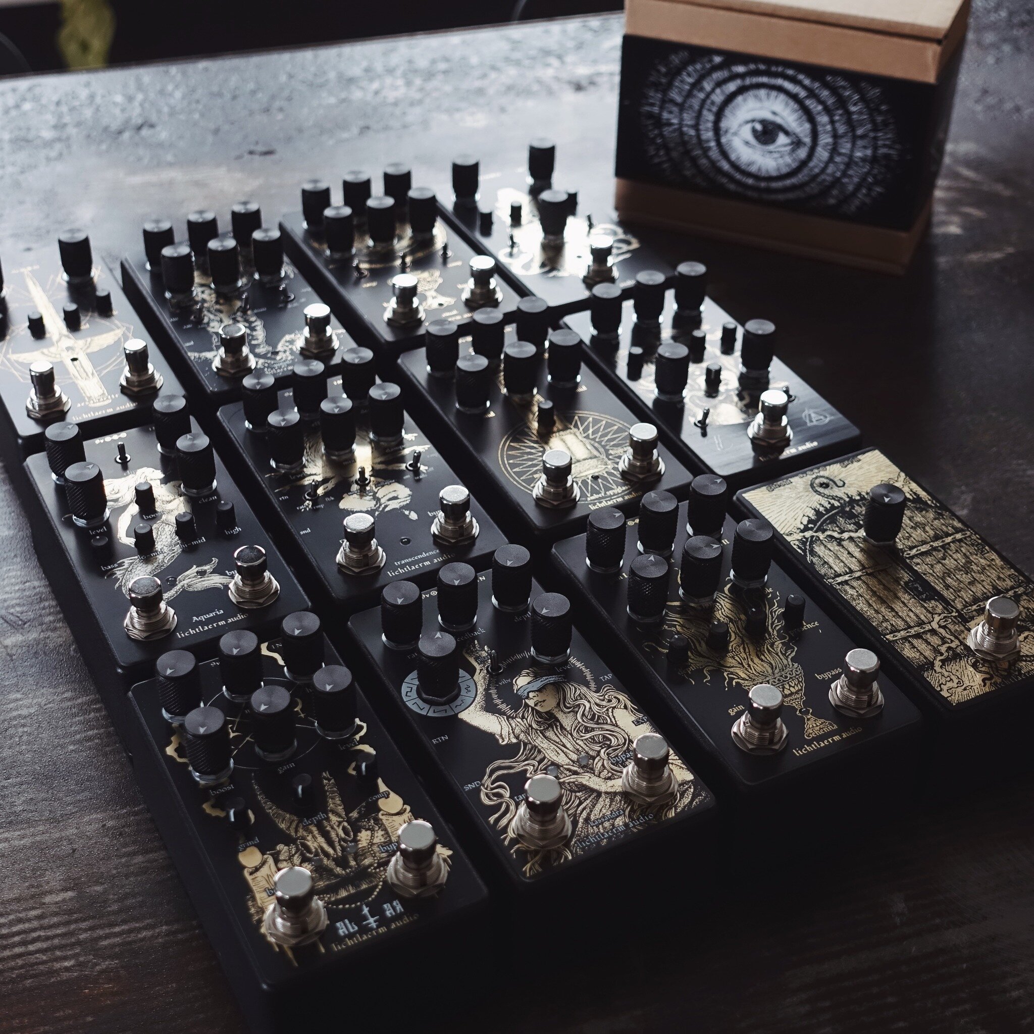 It's official! Cult FX is now a North American @lichtlaermaudio dealer.

That means we carry ALL of their pedals now. It also means no more international shipping rates to get your hands on these coveted sonic doom devices.

Always wanted a Medusa, G