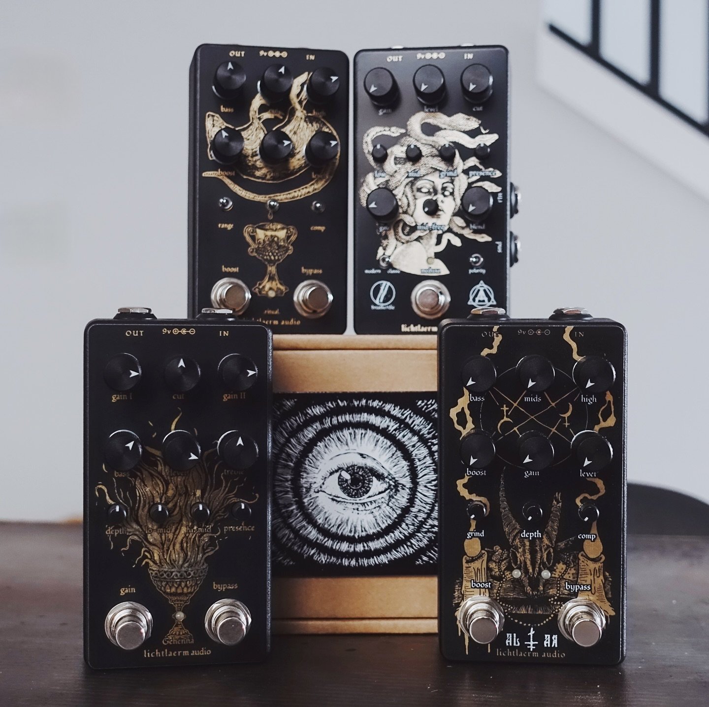 We just rest&oslash;cked a bunch of Lichtlaerm pedals, including the Medusa, Key &amp; The Gate, Altar, Untiefe and more. You know where!

But looking at my inbox, you're already on it and grabbing them faster than we can put them up...

#lichtlaerma