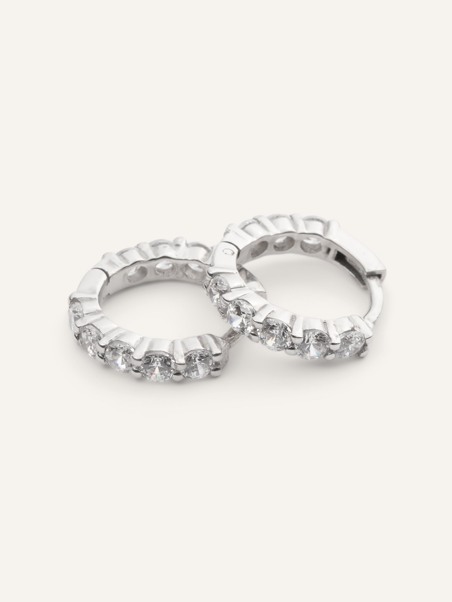 earring2_angle6.jpg