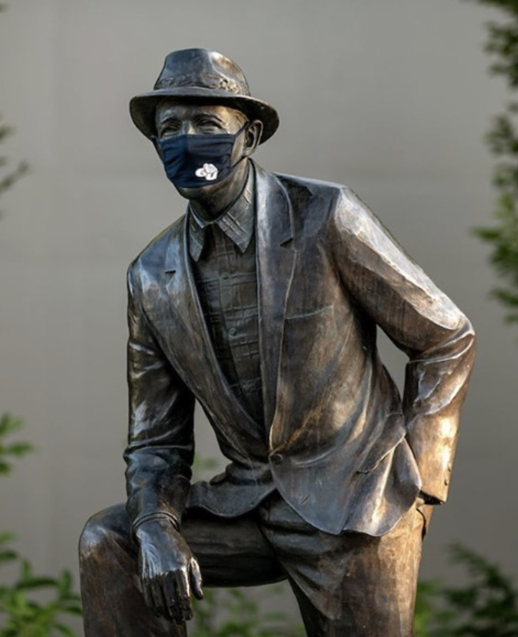 Instagram account @zagsunmasked exposes GU students without masks