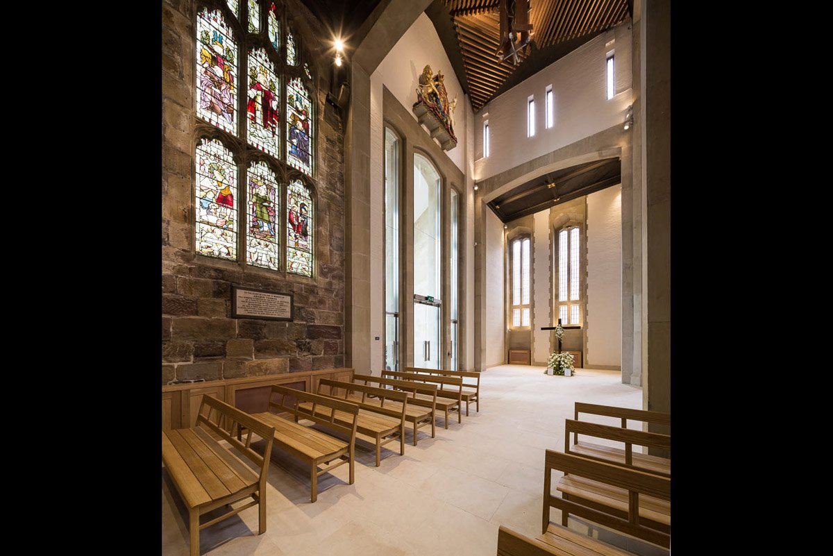main nave of shefflied cathedral 