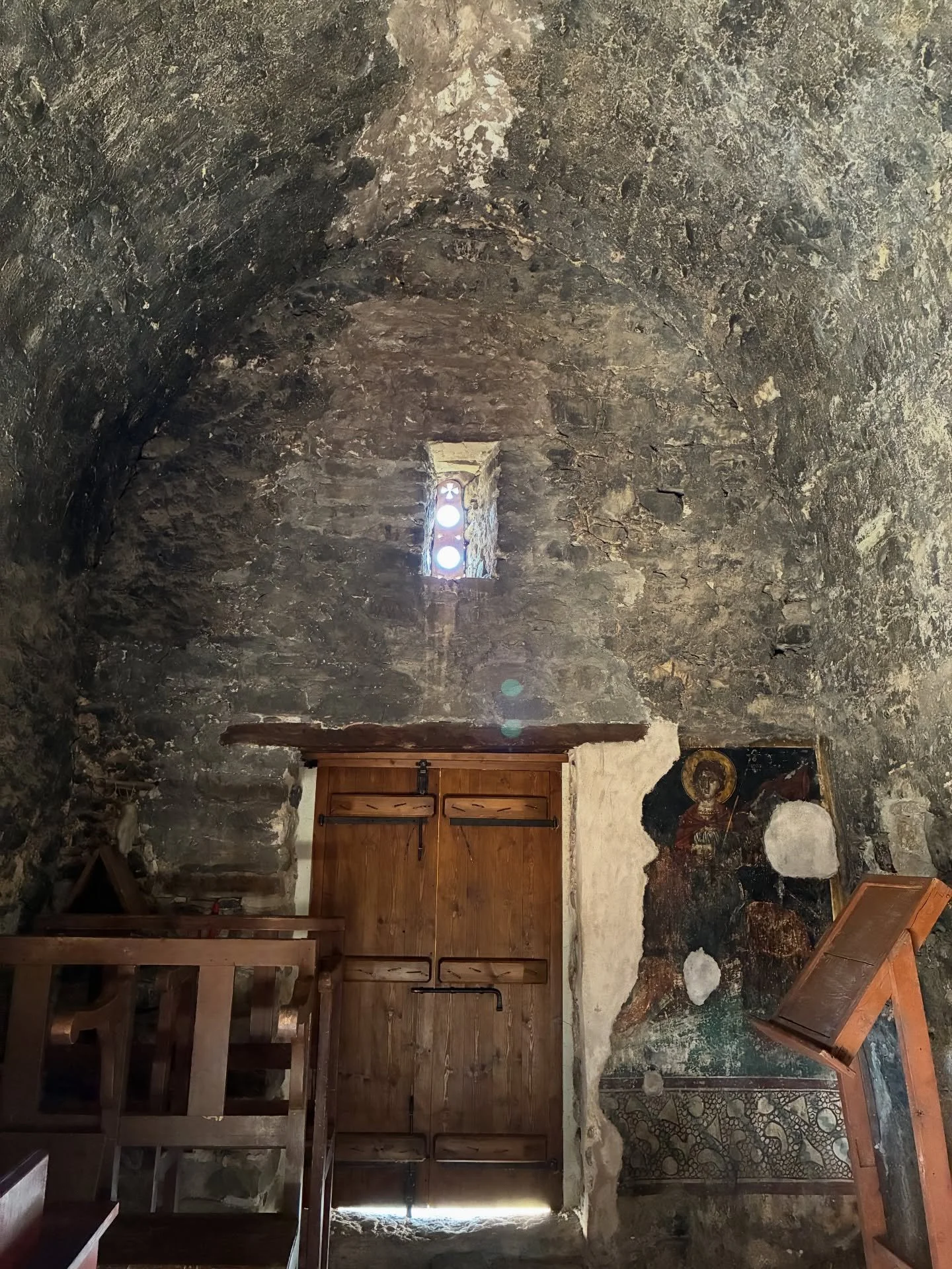 464 km of quiet roads, mountain air, and timeless Cyprus! 

Winter reveals a different soul of Cyprus.
From Pyrgos to Panagia, through the vineyards of Chrysoroyiatissa, the calm of Agios Nikolaos Galatarias, Salamiou, Filousa Kelokedaron, Platres, a