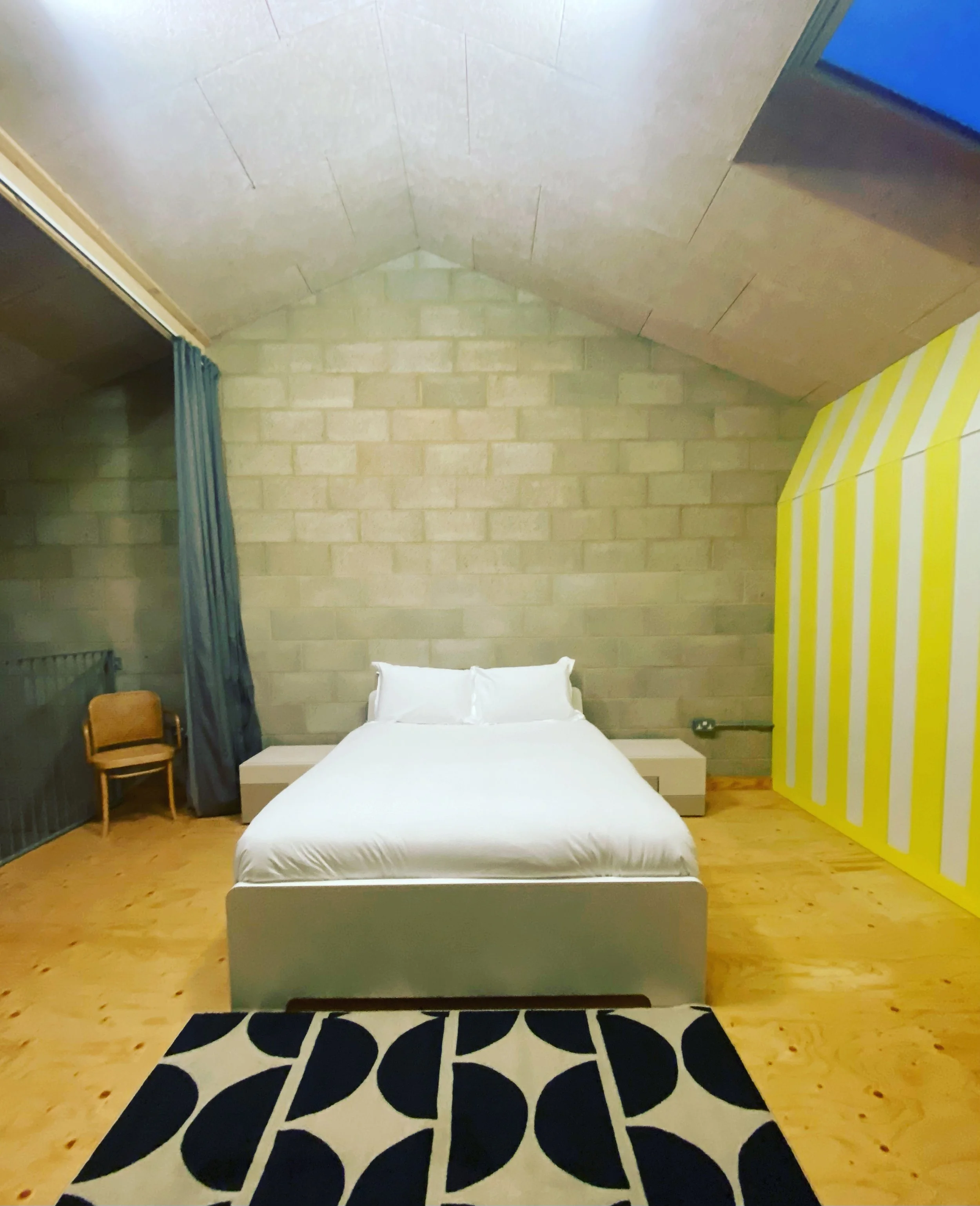 Blue-bed.jpg