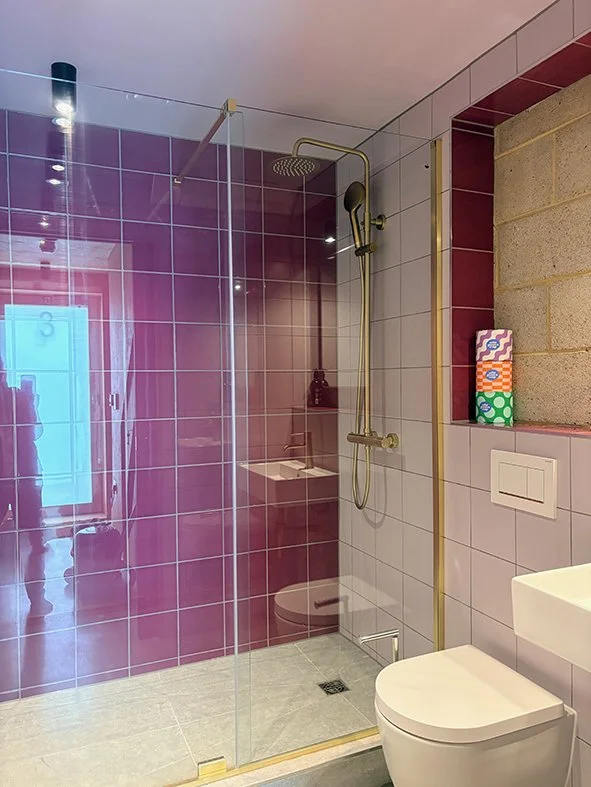 Holiday-let-bathroom.jpeg