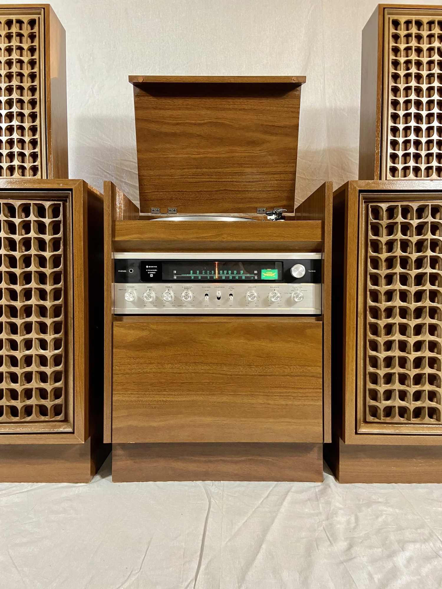 Sanyo Quadraphonic Honeycomb — Retraphonics
