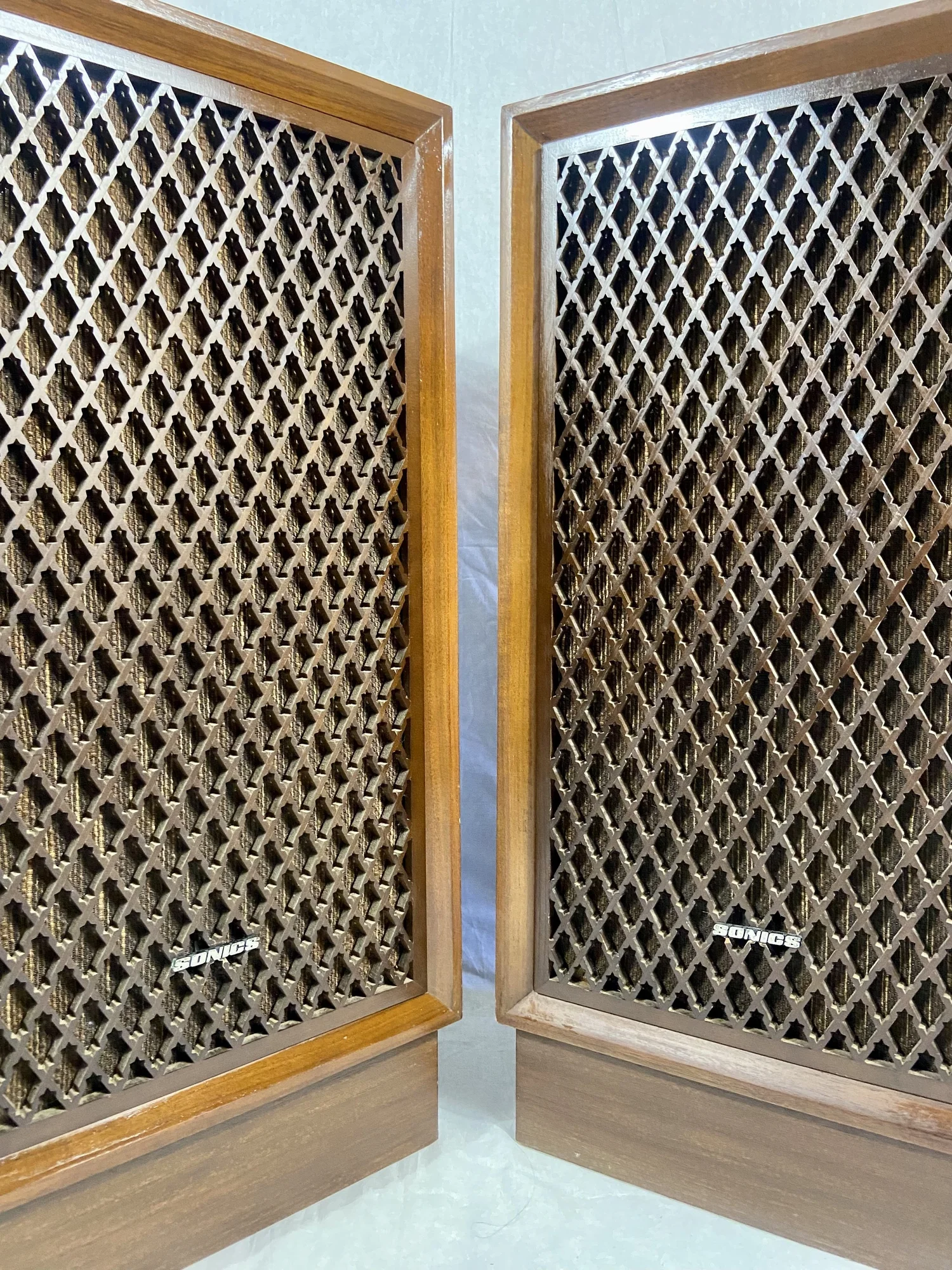 Sonics 1970's Speakers — Retraphonics