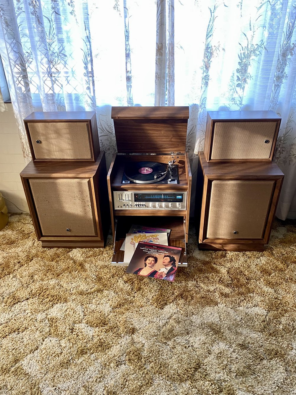 Sanyo Quadraphonic vintage radiogram restored by Retraphonics