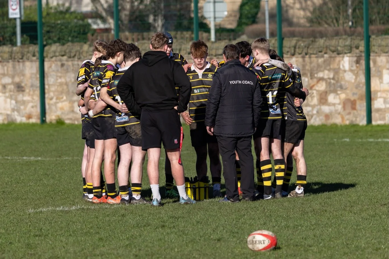Our U16 Wasps in action at Stewart&rsquo;s Melville 7s last weekend 🏉

All eyes are now on Rosslyn Park 7s for our U18s, U16s and U14s, as they prepare to head down to London in partnership with Earlston High School!

📸 |  Reiver Photography 

#bla