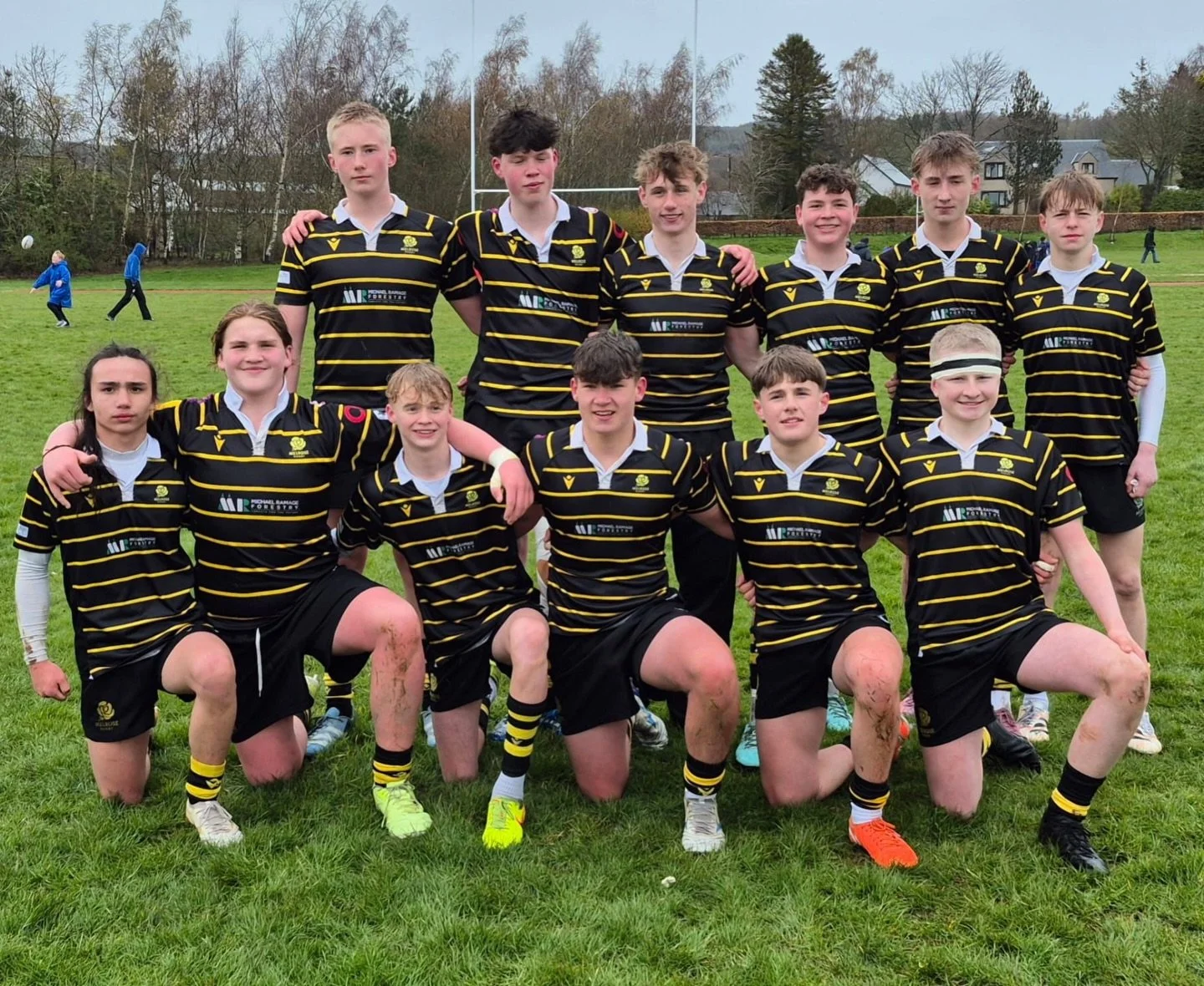 Another busy weekend for our Wasps 💪

Sevens season has begun and Stuart Newton represented Edinburgh against Ealing Trailfinders!

U13s - runners up 🥈
U15s - winners at Duns 🏆
U16s- Plate winners at Jed 🍽️

#blackandyellow🐝