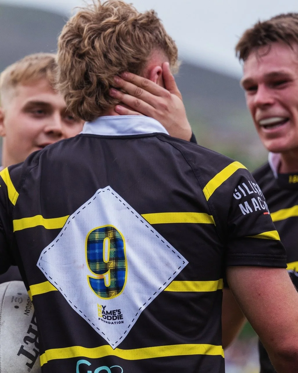 9 sleeps until @howdenmelrose7s HALLELUJAH 😇

📸 | @bryan_robertson_sports 

#BlackandYellow🐝
