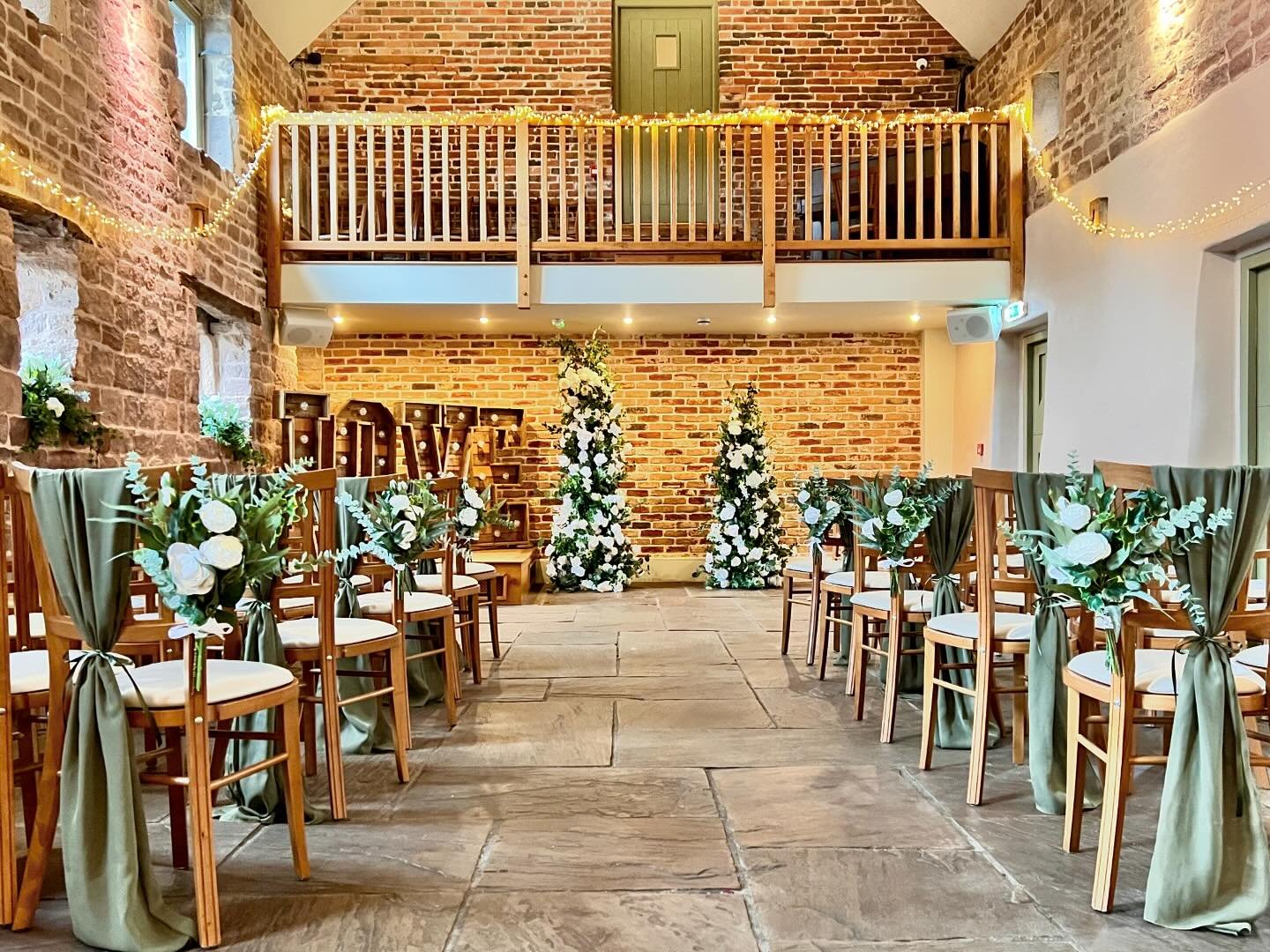 Olive. The earthy olive chiffon looked beautiful alongside fresh white and green florals at @theashesbarns this weekend.
#vintagevenuedressing, #theashesbarns, #wedding, #weddingday, #weddingceremony, #barnwedding, #rusticwedding, #modernweddings, #w