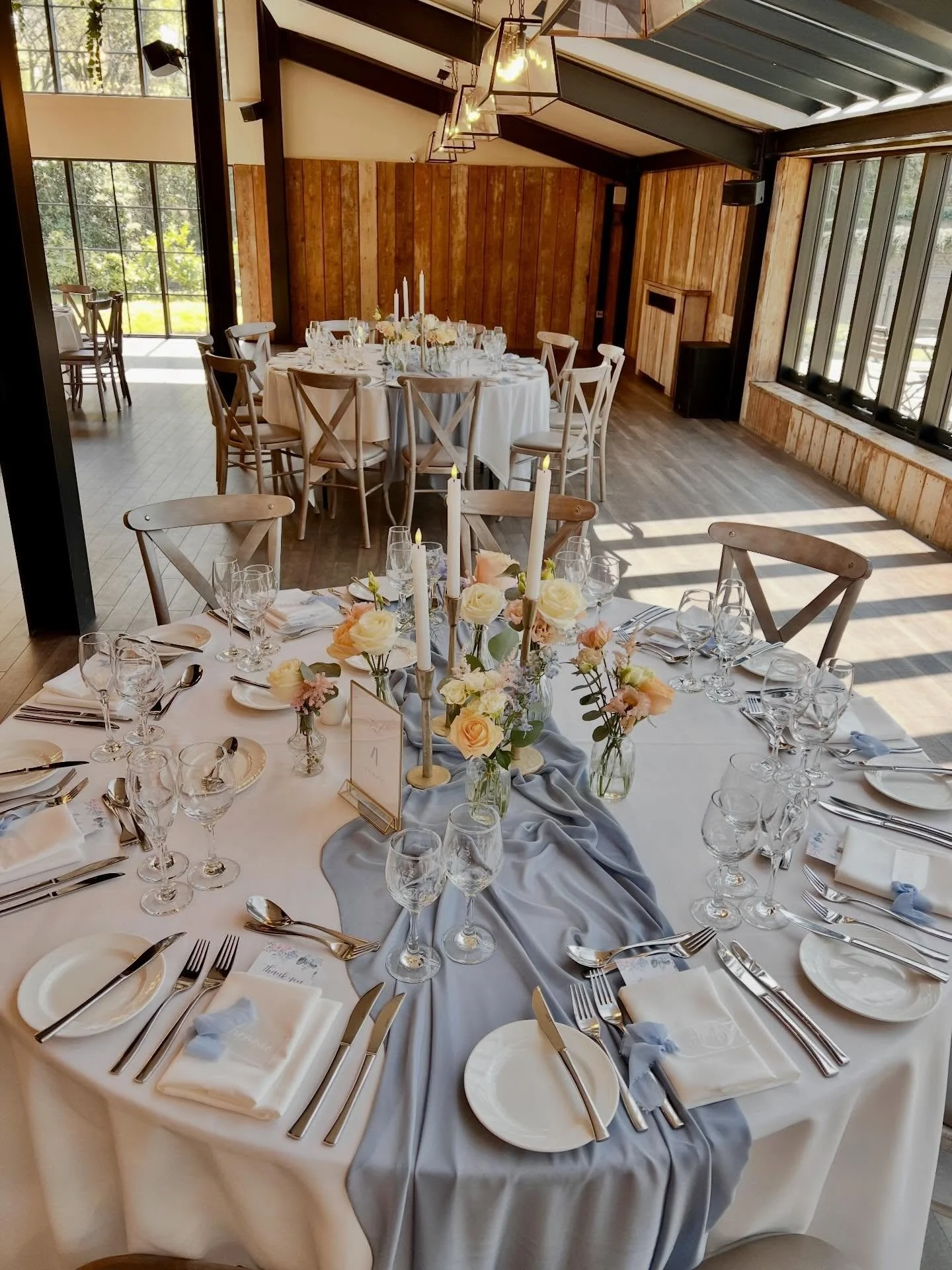 Danielle &amp; Nathan.
A few more photos of the wedding breakfast set up at this beautiful wedding at @foxtailbarnsvenue.

#foxtailbarns #foxtailbarnswedding #wedding #weddingdecor #staffordshirewedding