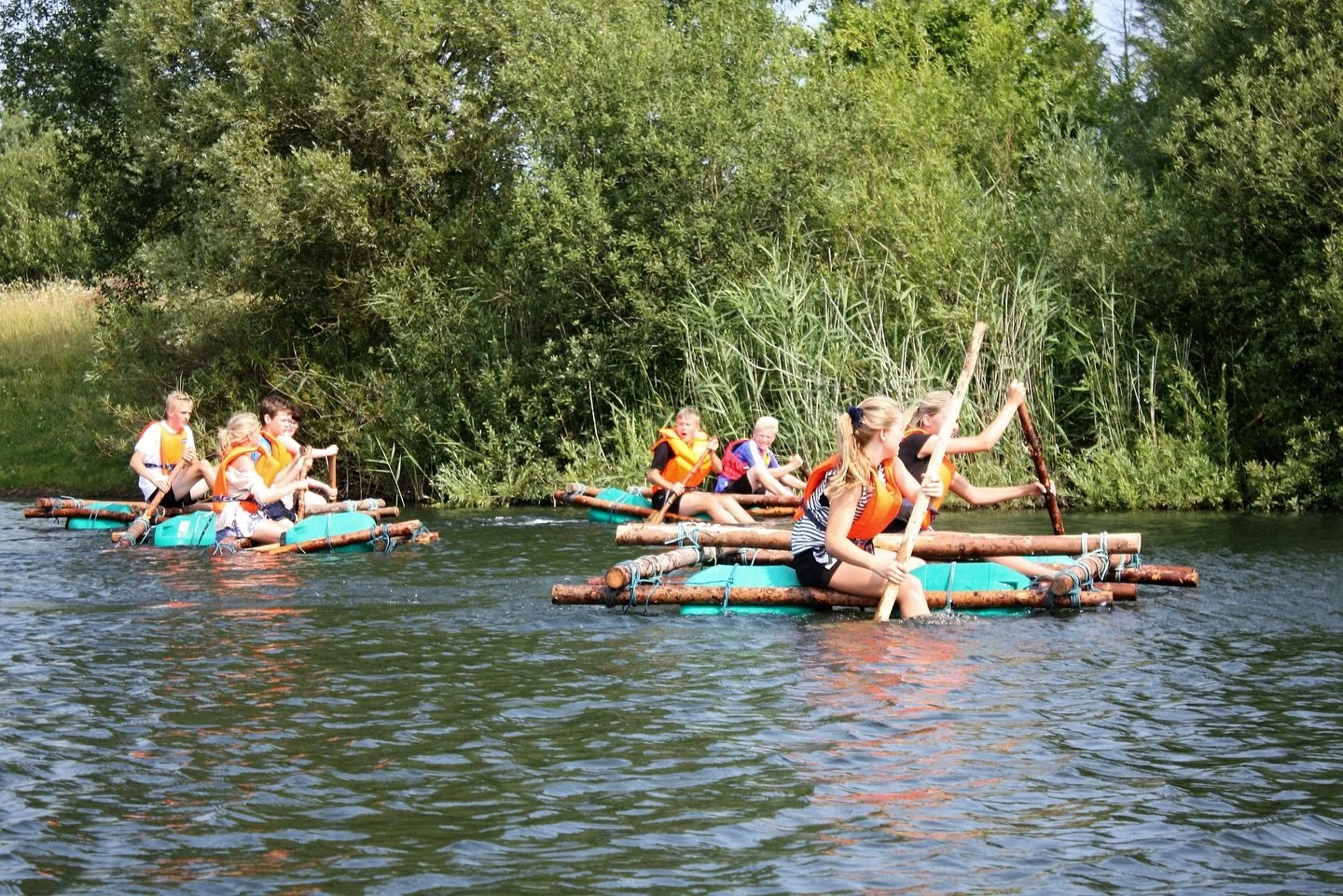 Vil du bygge din egen t&oslash;mmerfl&aring;de og pr&oslash;ve den p&aring; s&oslash;en? 🛶 Tag familien med til en sjov dag i naturen for 9-12-&aring;rige og deres familier! 

Naturvejleder Henrik Kalckar Hansen s&oslash;rger for udstyr og sikkerhed