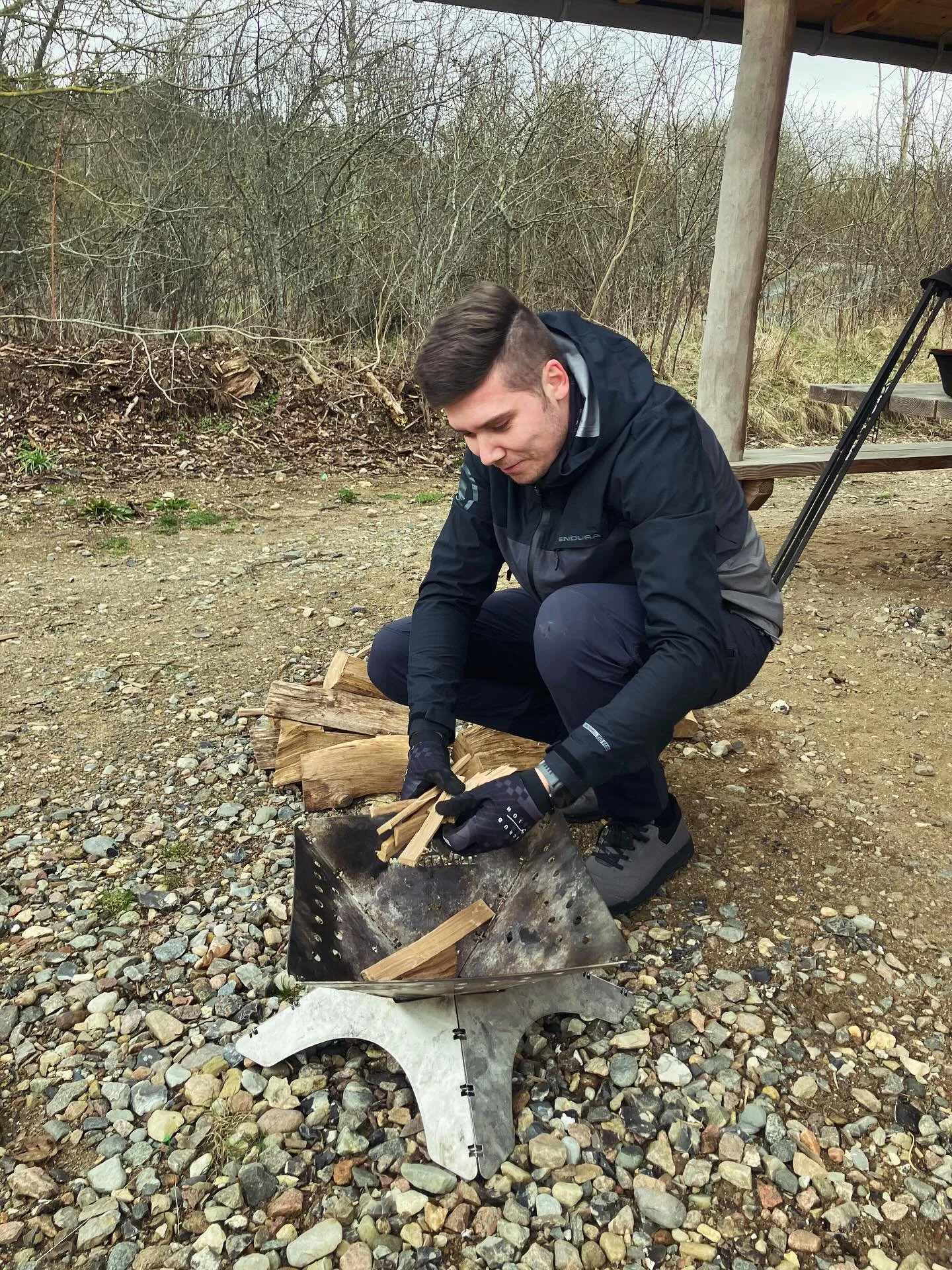 Outdoor-s&aelig;sonen er s&aring; sm&aring;t ved at starte op igen &ndash; og det samme er Friluftsskolen 🌿

I dag skal 7.B fra &Oslash;havsskolen en tur i bakkerne ved G&aring;sebjergsand i Svanninge Bakker sammen med Pelle fra Alpernes MTB. Cykler