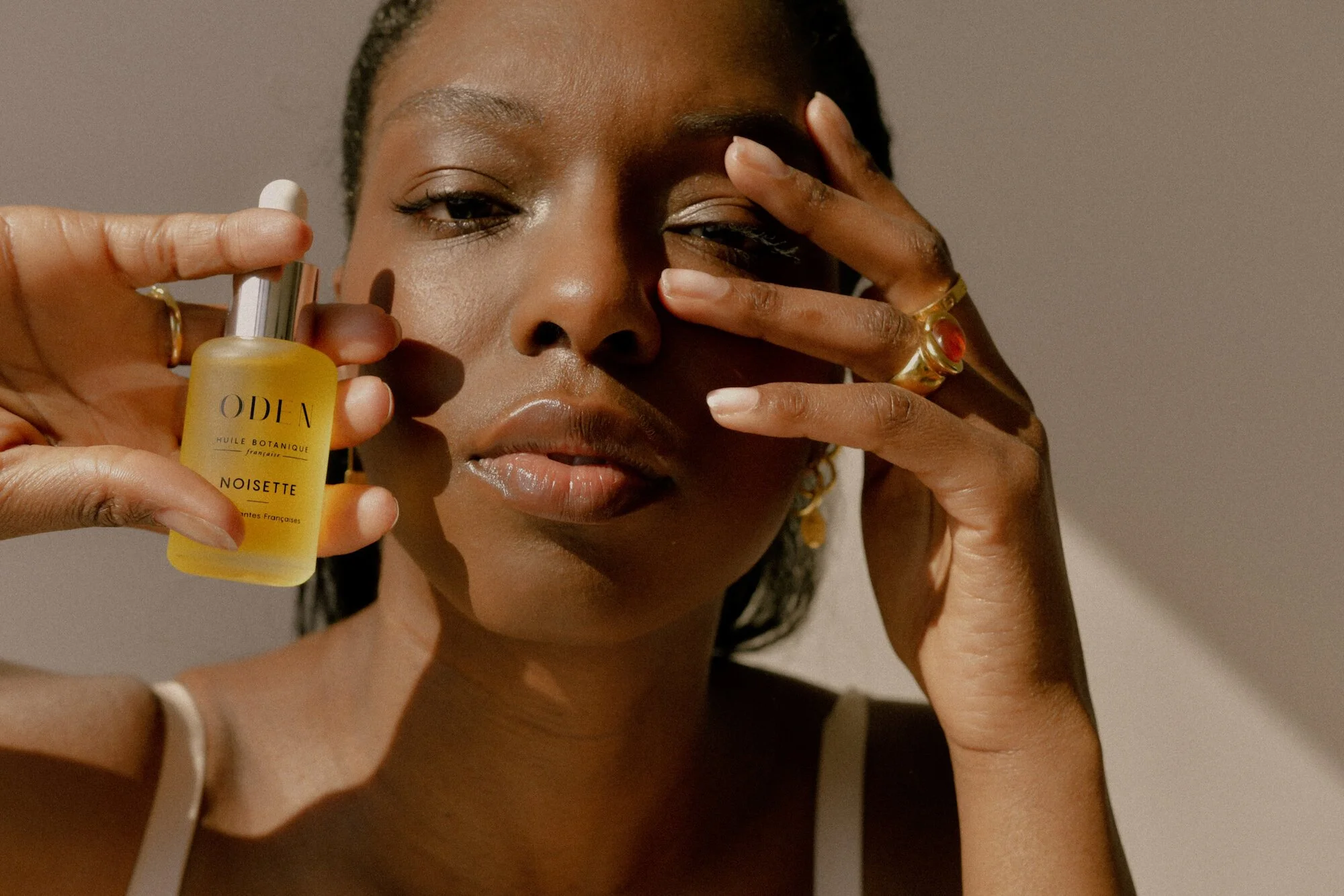 Pourquoi il ne faut pas avoir peur de l'huile (pour le visage)