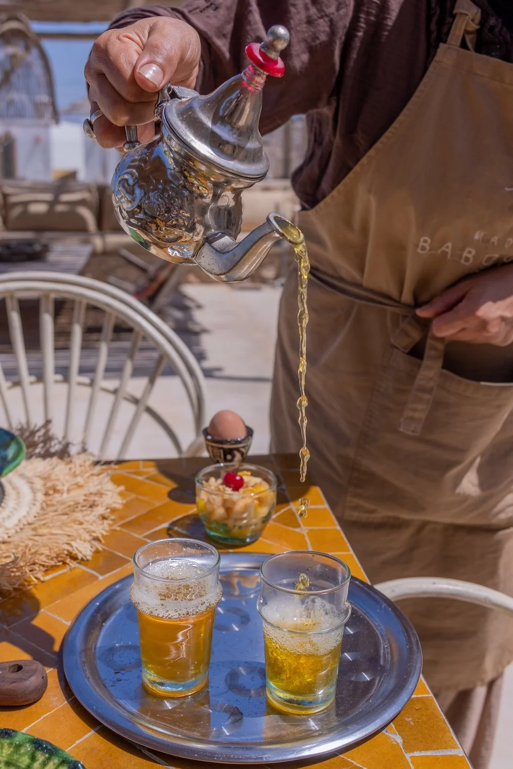 thé à la menthe marocain servi pendant une retraite spirituelle à Essaouira