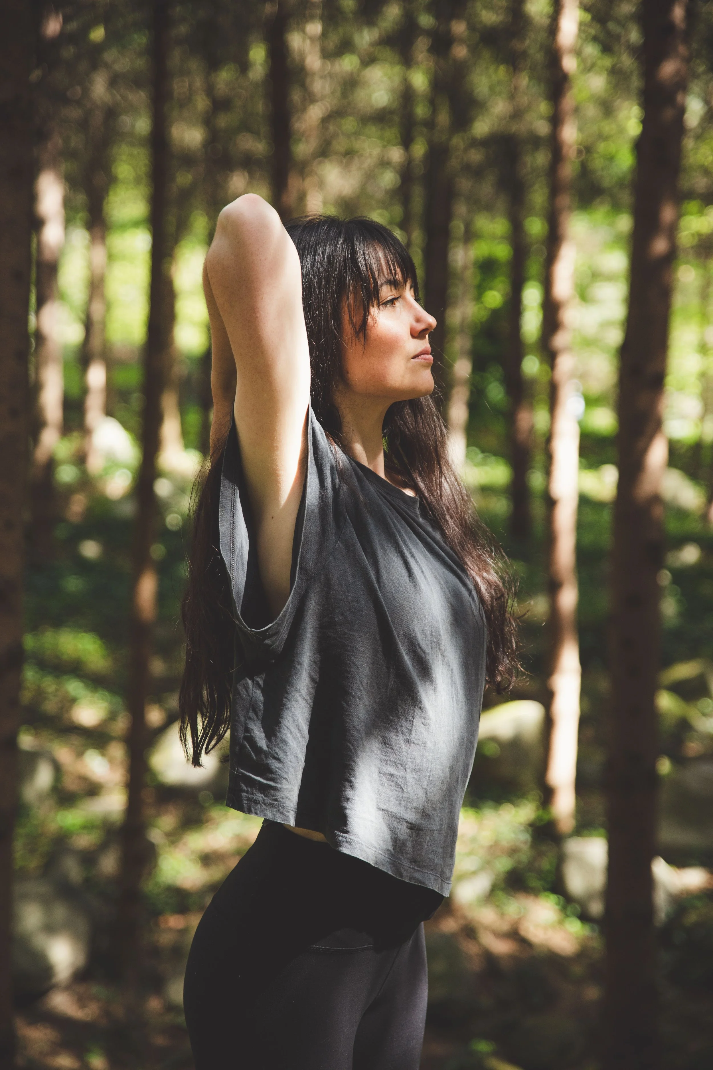 Professeure de yoga & ayurvéda dans la nature, retraite de yoga et séjours bien-être