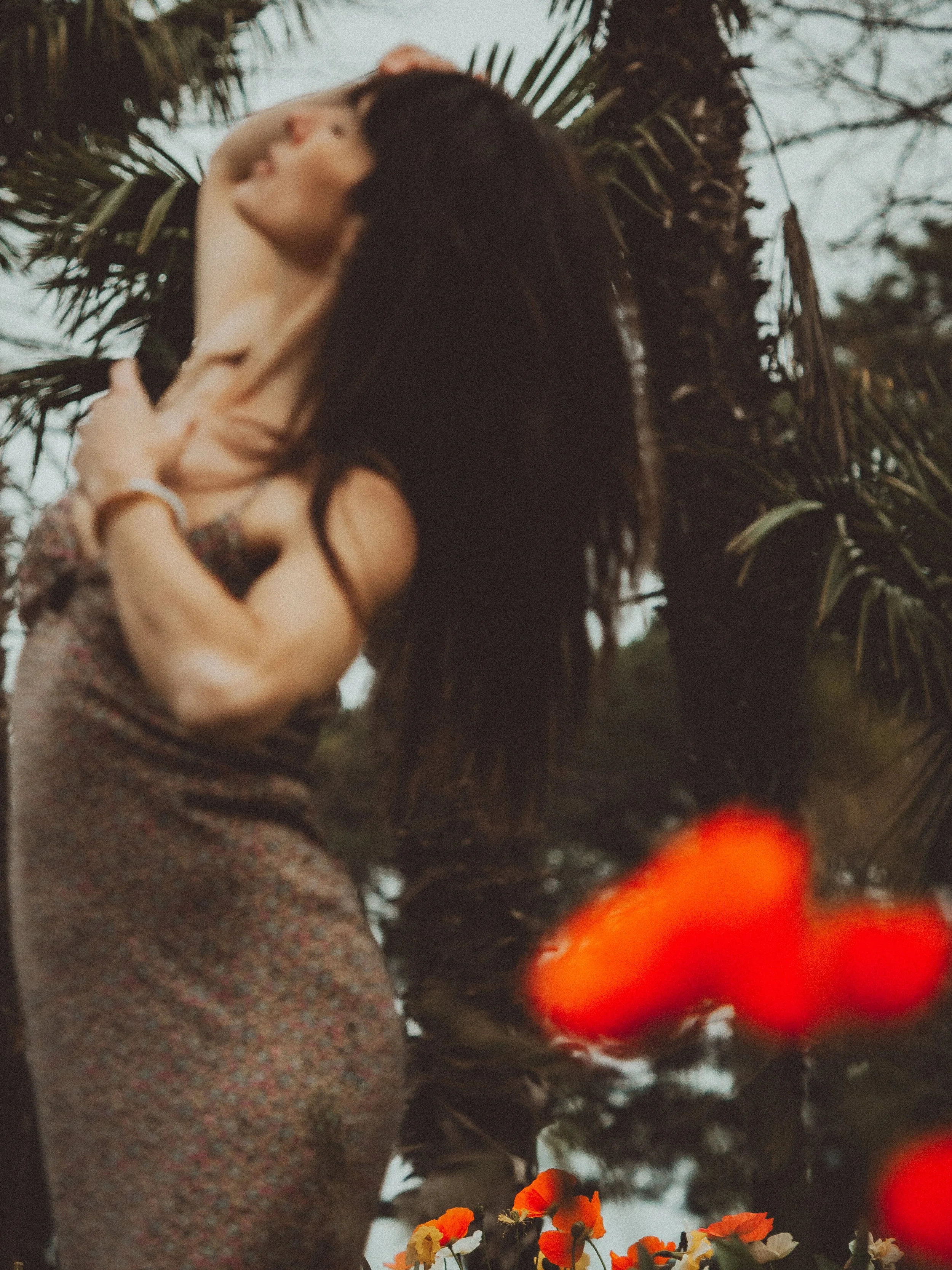 Marine Gabana anime une séance de yoga doux et Face Yoga lors de votre retraite à Lacanau, pour une pratique alliant douceur et énergie, mai 2026.