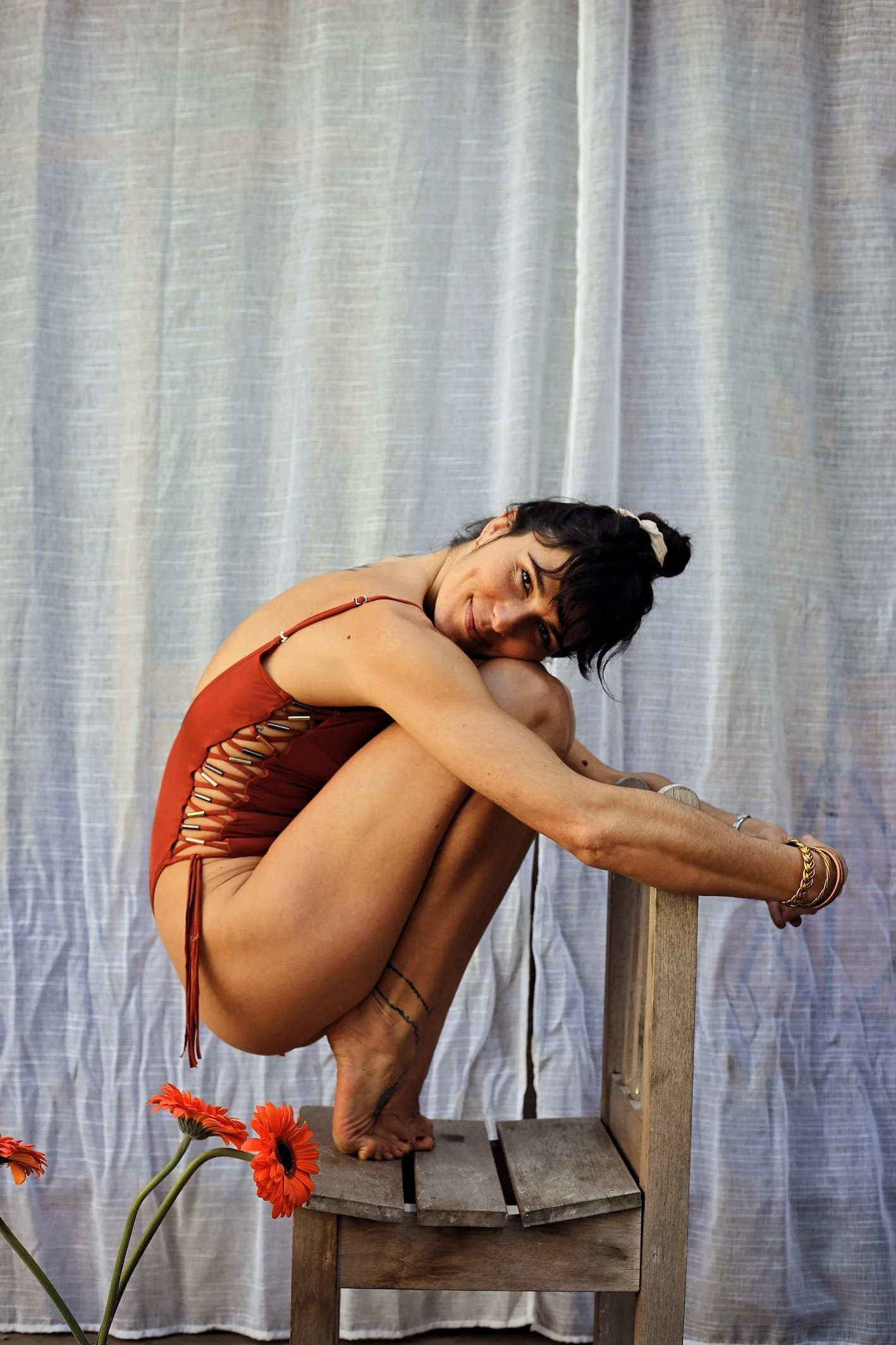 Marine Gabana - Professeure de Yoga Vinyasa, Yin Yoga, Nidra et Danse du Dragon pendant un stage yoga en montagne
