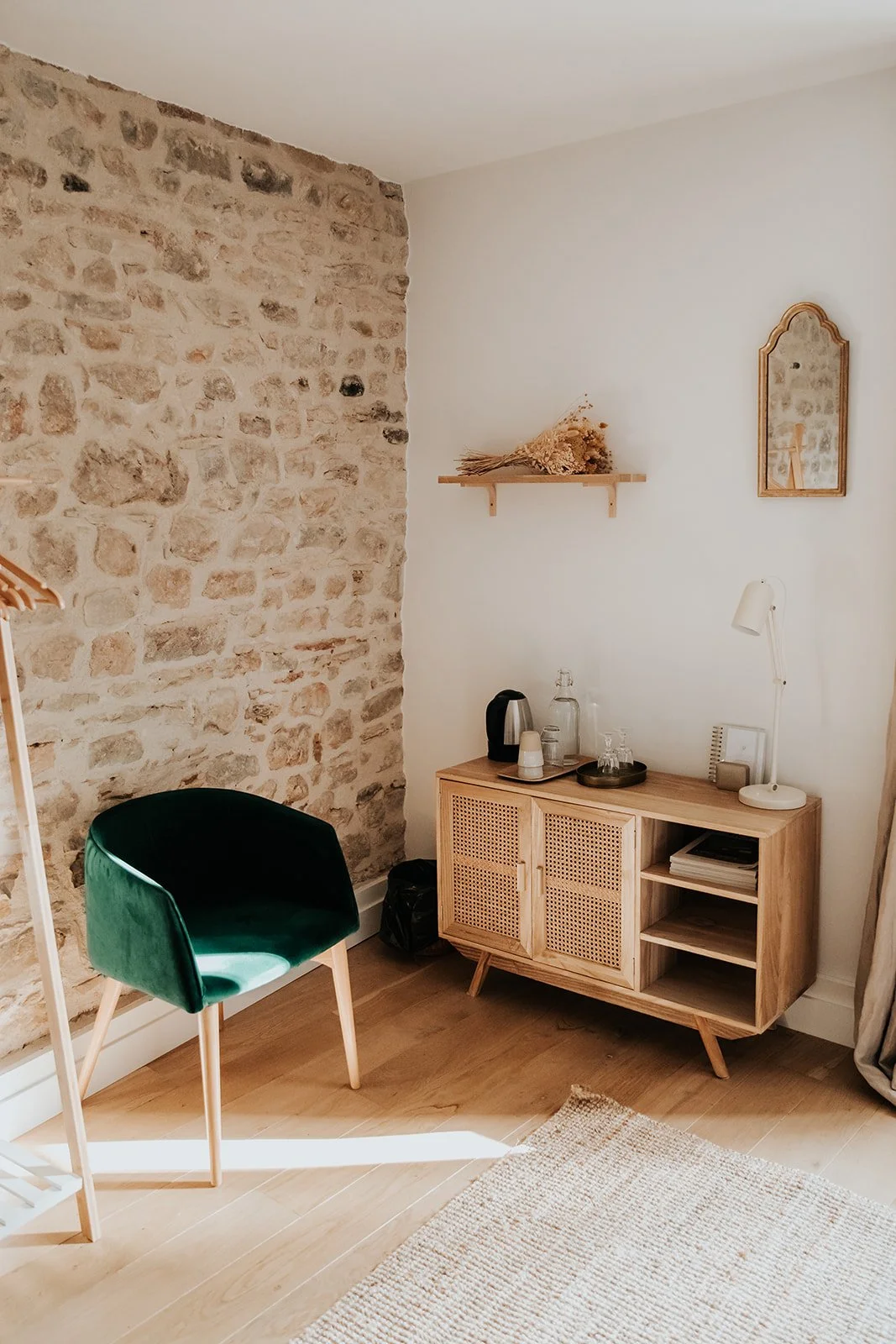 Coin cosy et chaleureux en séjour bien-être avec sauna