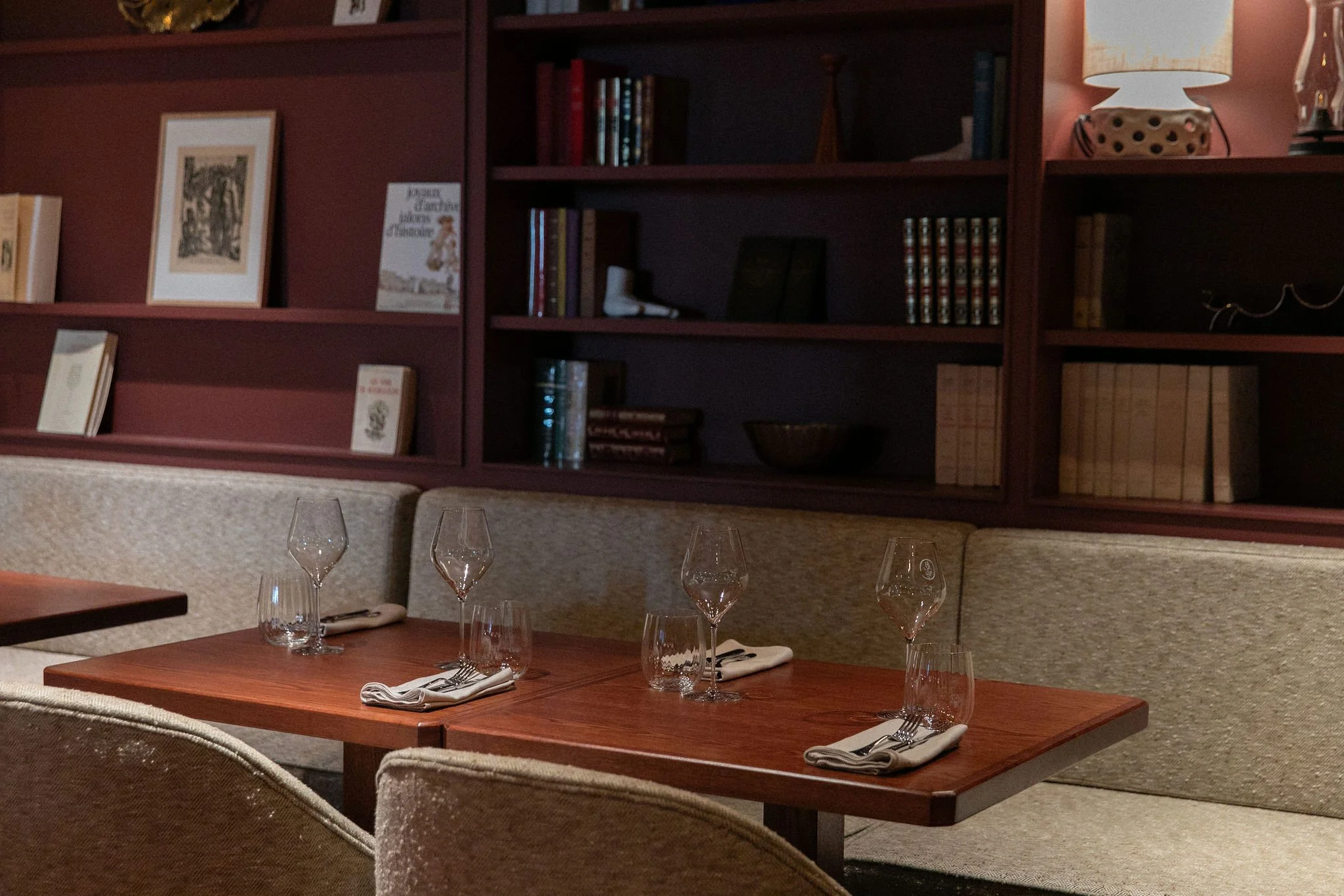 Espace intime pour se ressourcer entre deux séances de yoga ou une balade dans les vignes en retraite bien-être à Bellevigne