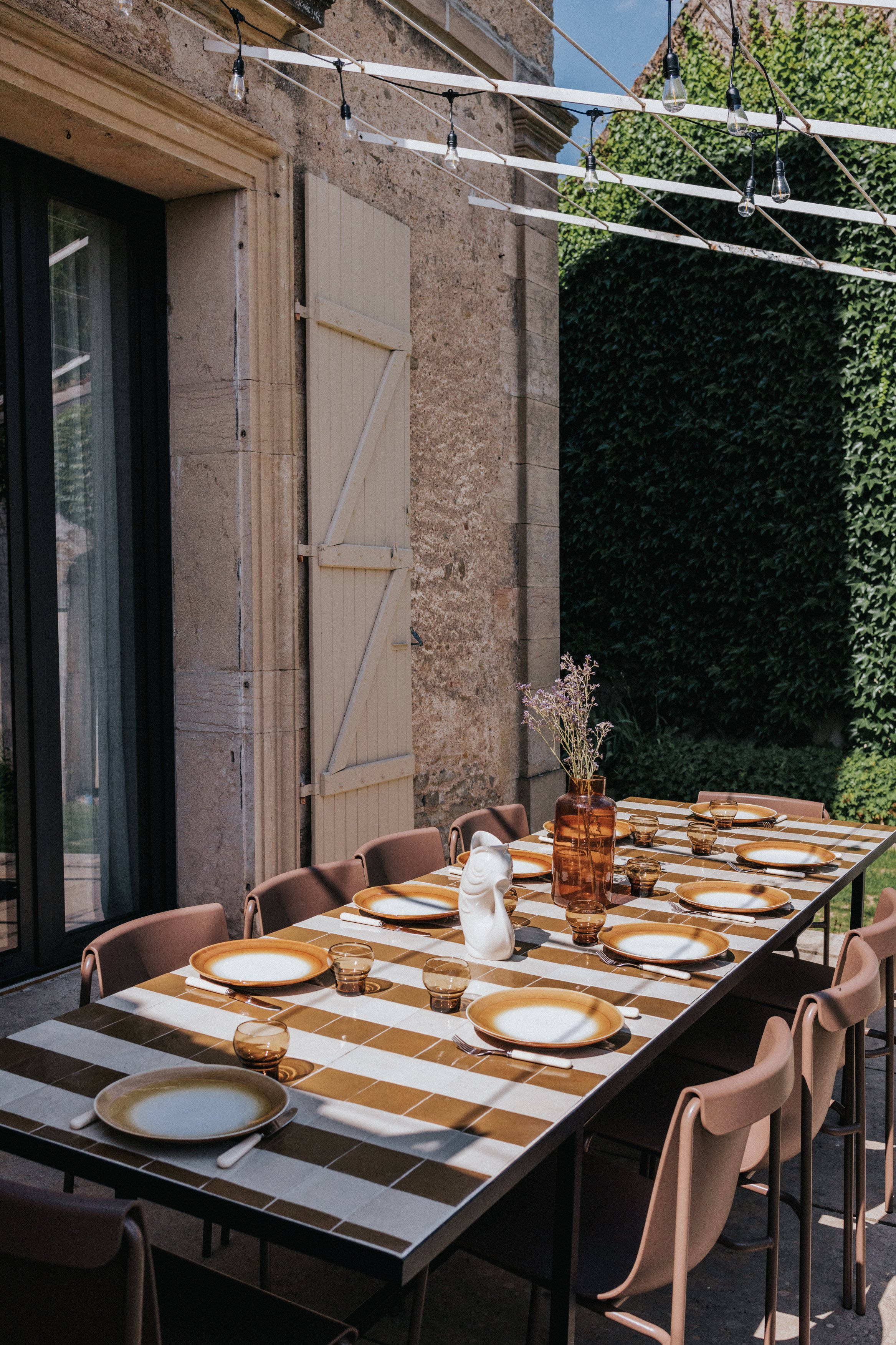 Dîner en terrasse – Stage yoga & céramique Bourgogne vacances été 2026