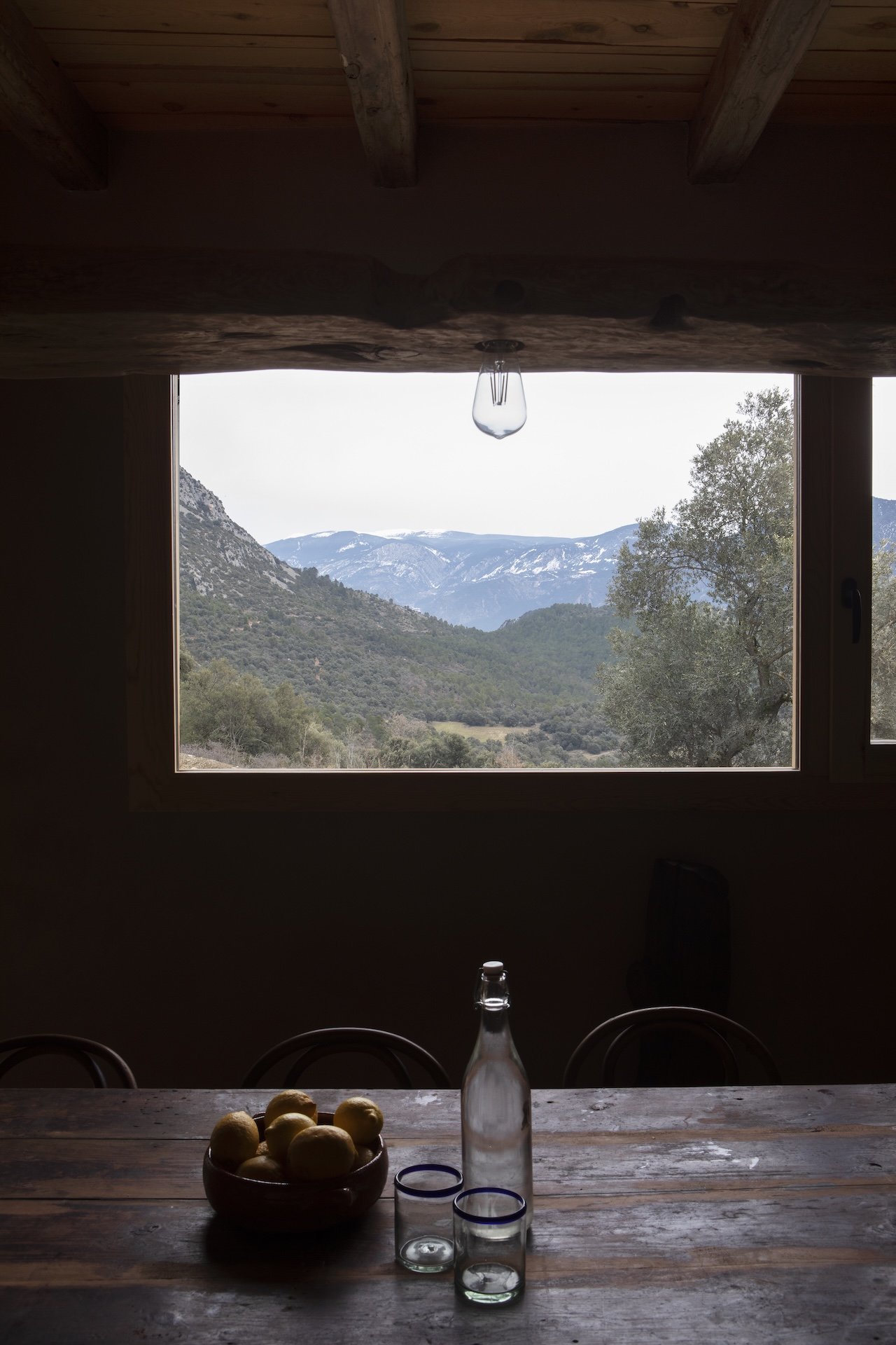 Vue sur les sommets pyrénéens depuis le domaine — retraite bien-être pleine nature Espagne
