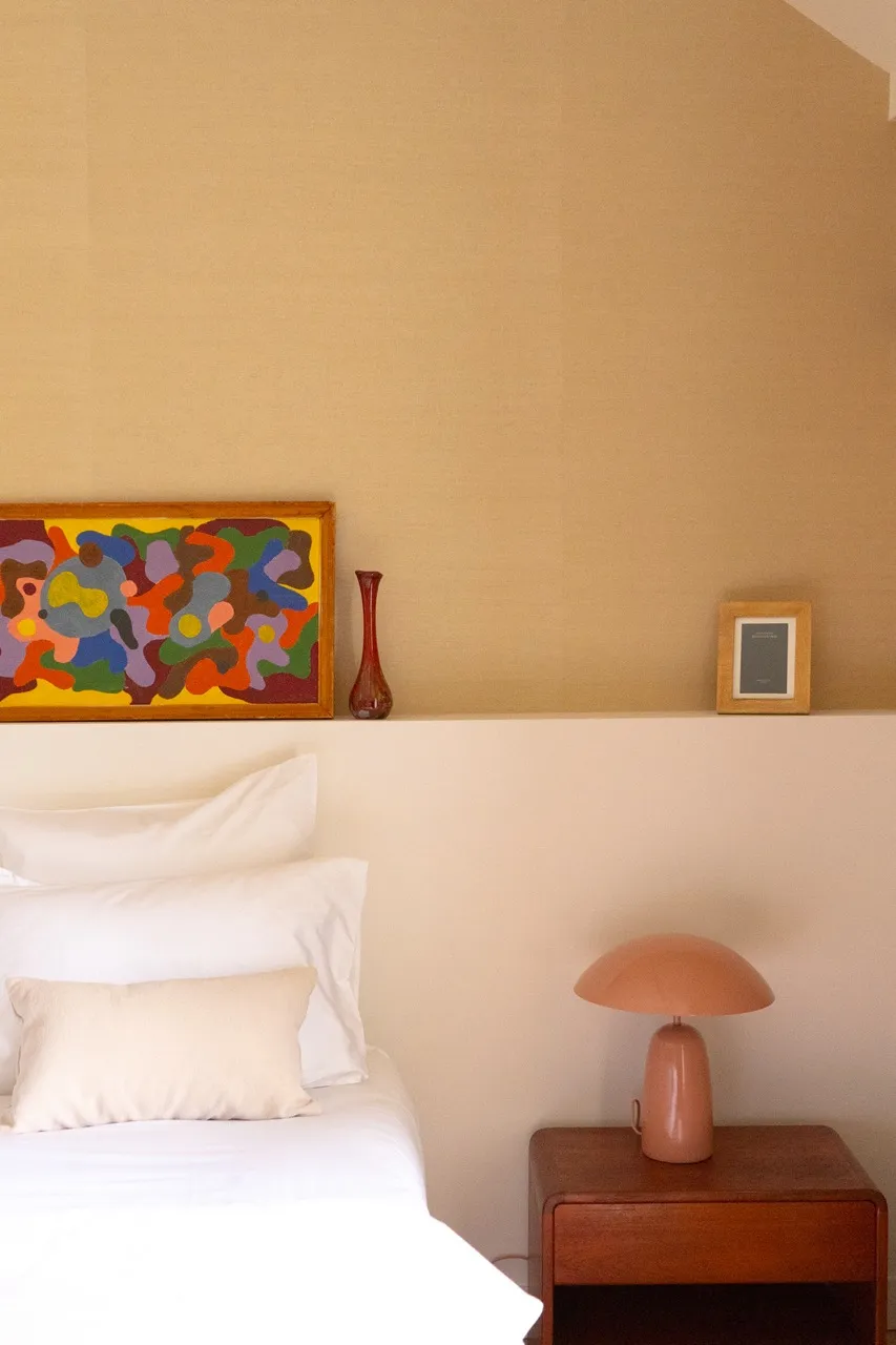 chambre twin harmonieuse, décor épuré et ambiance apaisante pour un séjour bien-être près de Paris