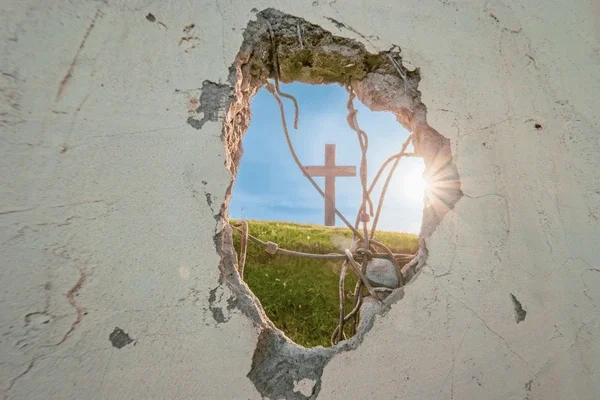 Miércoles, 25 de Febrero - En la Cruz de Cristo me Glorío