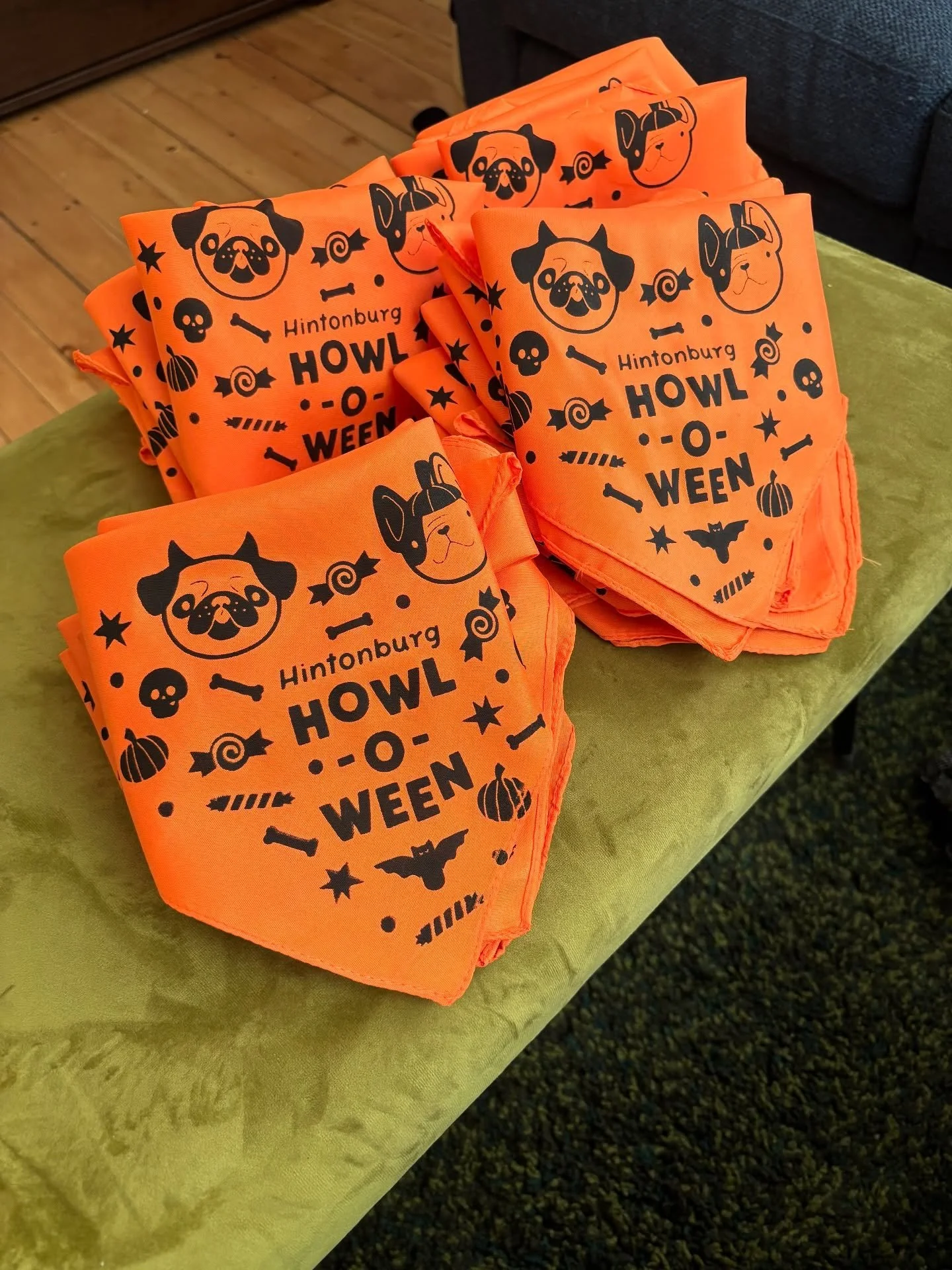 Had a screen print afternoon on Saturday with @hintonburghowloween to create some cutesy dog bandanas for the event and they turned out so great! 🐕 🐶 🎃 Follow their account for all the deets on the event and also for awesome dog memes iykyk #howlo
