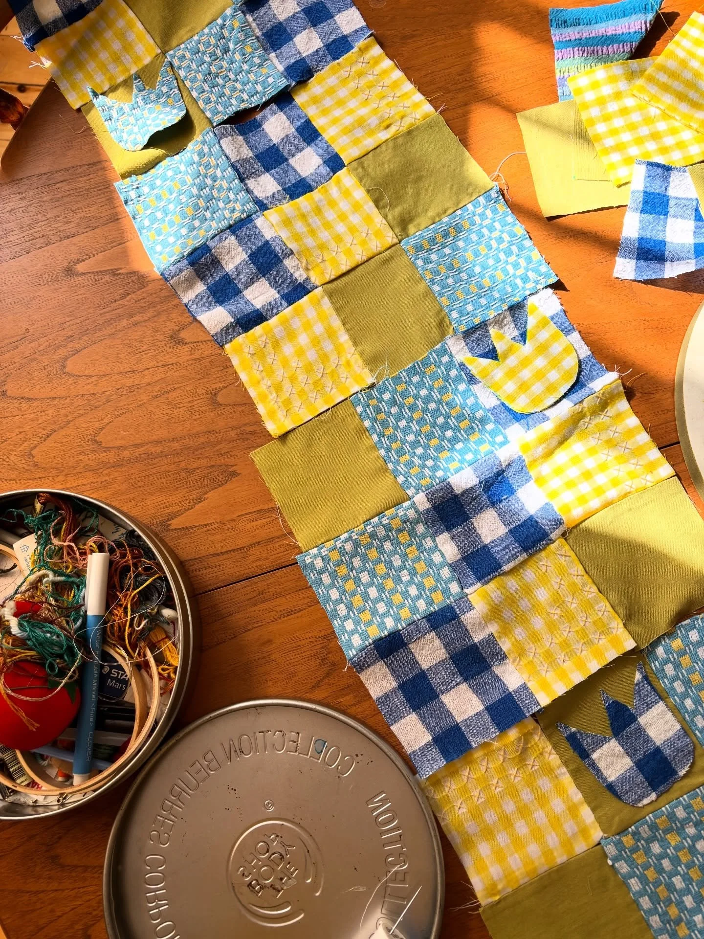 Trying something new 🪡 🧵 Started sewing this quilted table runner this week and it&rsquo;s looking cute so far! Value village really came through with the fabric 🥹 #sewing #handsewn #quilt #diy