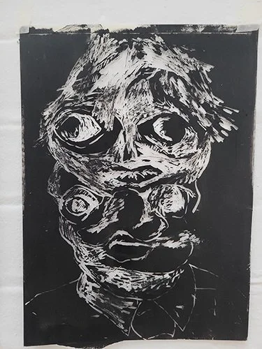 Double-head_b&w_500.jpg