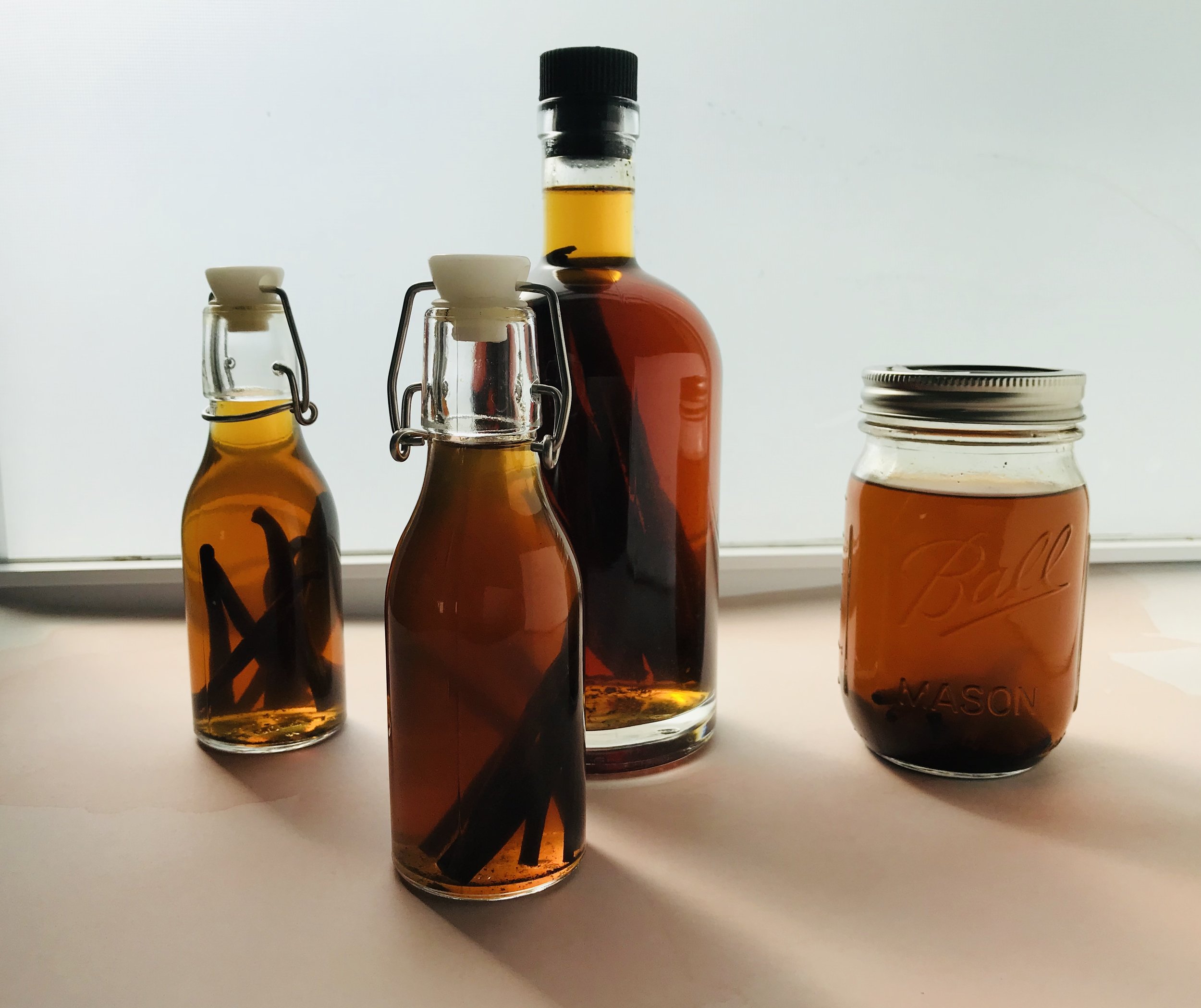 Make Vanilla Extract - 2 Ways!