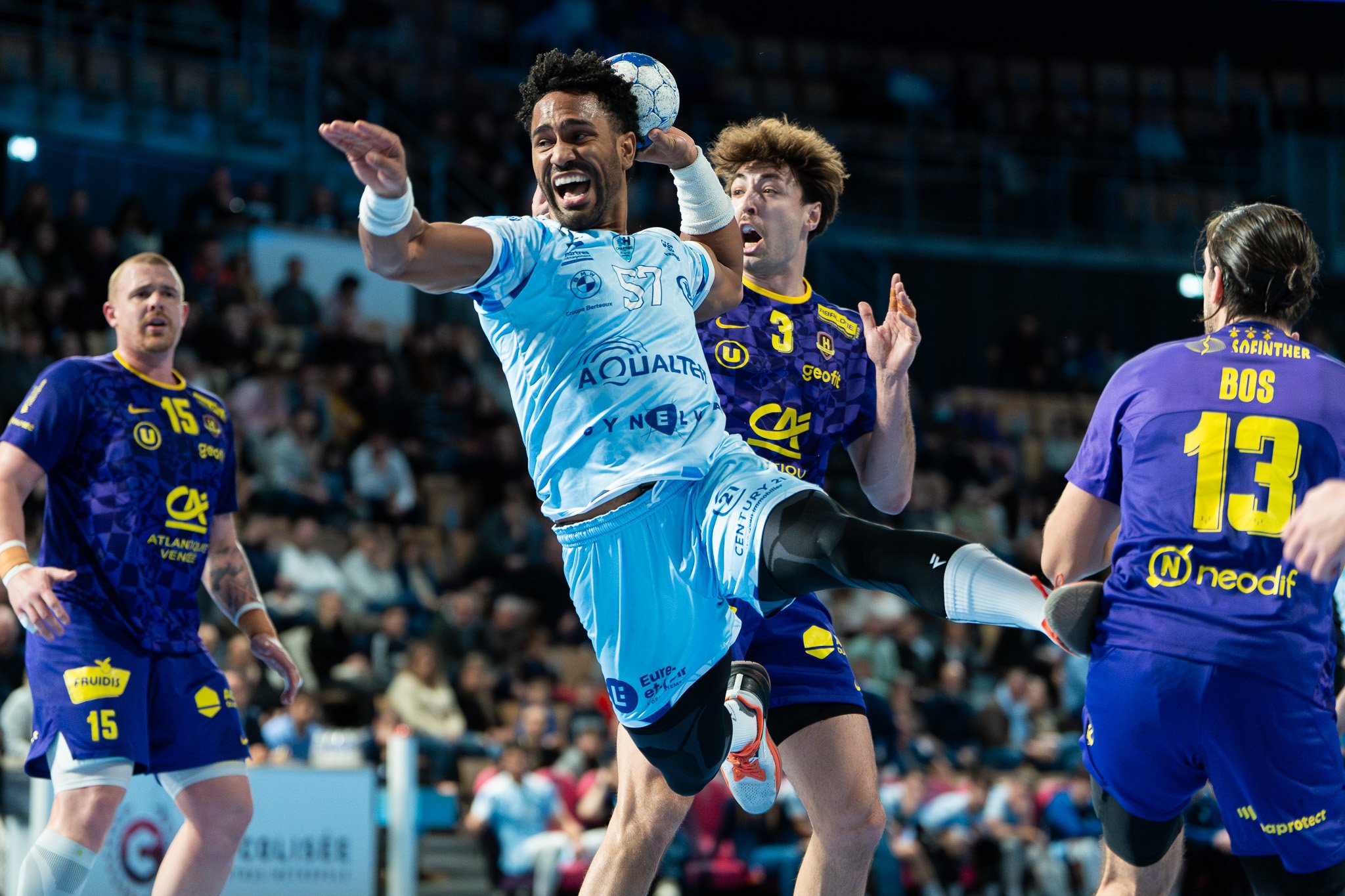 Vinicios Carvalho lors d'un match de handball du C'Chartres Métropole Handball.