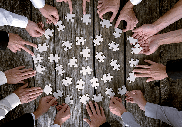 Escape Game en Entreprise : Les 7 Meilleurs Objectifs, Scénarios et Inspirations Concrètes