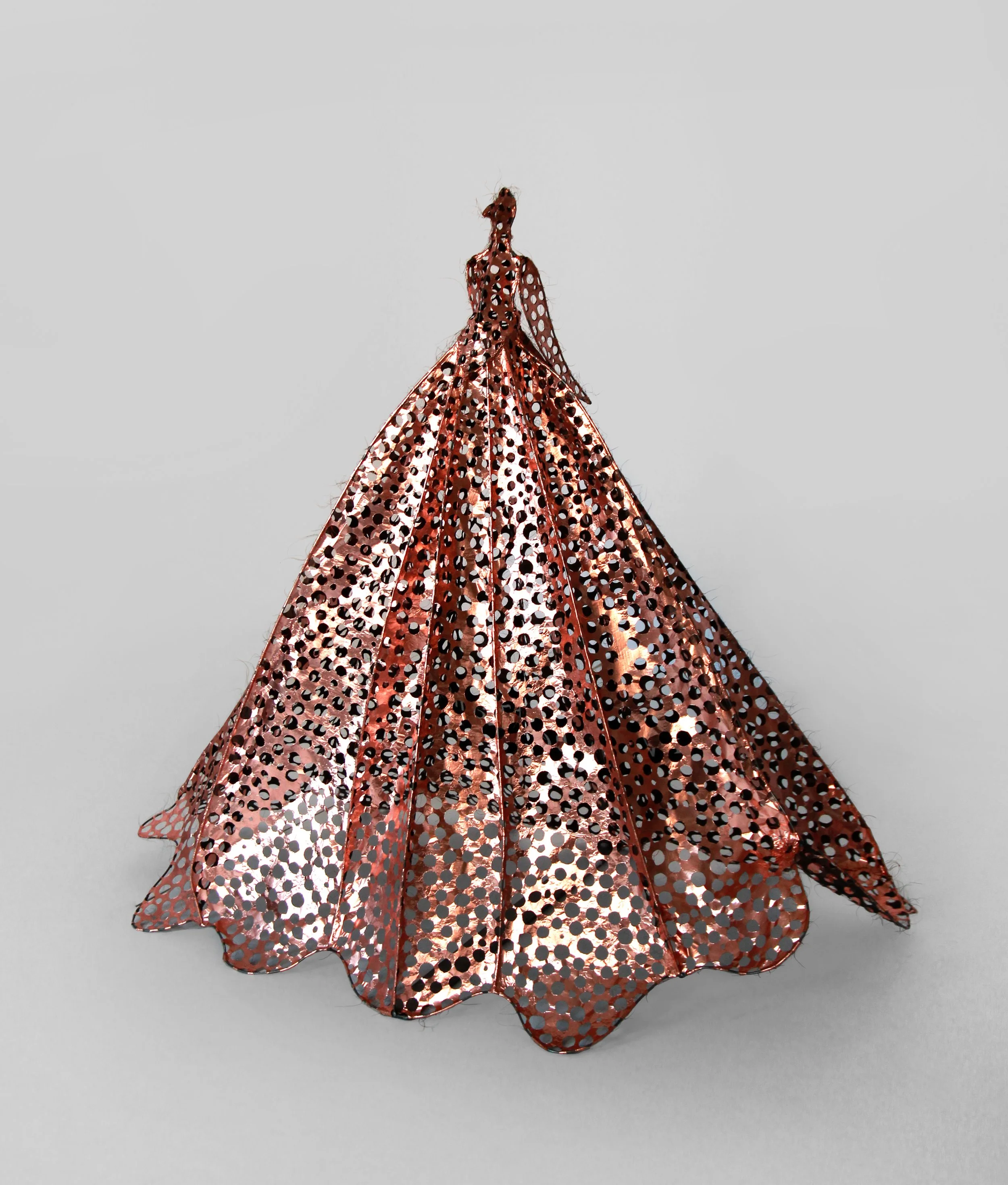 LESLEY DILL: COPPER BIRD LITTLE "IN MEE THE FLAME," JOHN DONNE, 2014, copper, wire and organza on metal armature, 47 x 54 x 34 in. 119.4 x 137.2 x 86.4 cm.