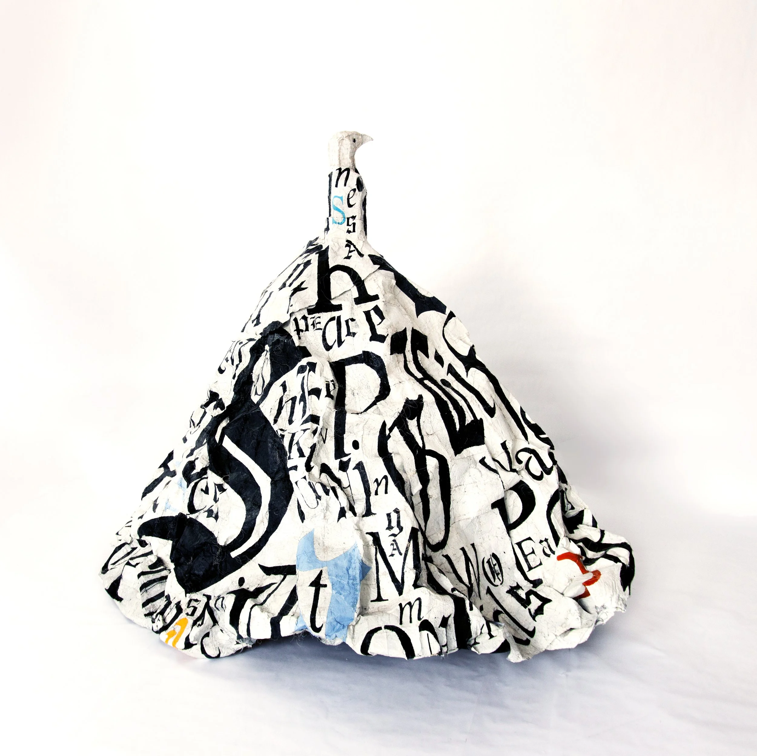 LESLEY DILL: WHITE BIRD HOMAGE TO CHARLES DICKENS GOWN, 2014, hand-painted metal with oil paint, foam and wire on metal armature, 65 x 88 x 77 in. 165.1 x 223.5 x 195.6 cm.