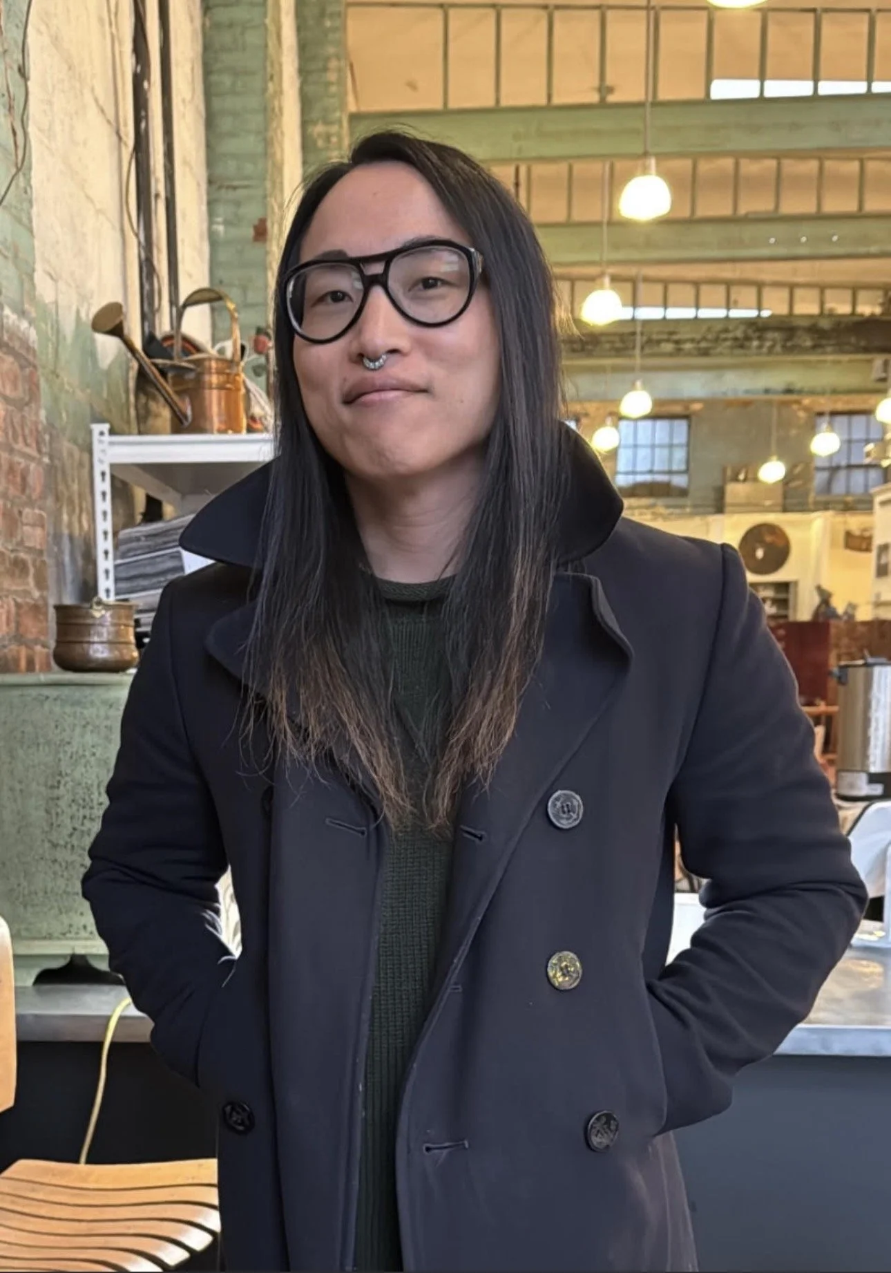 Headshot of Jeremy Holt