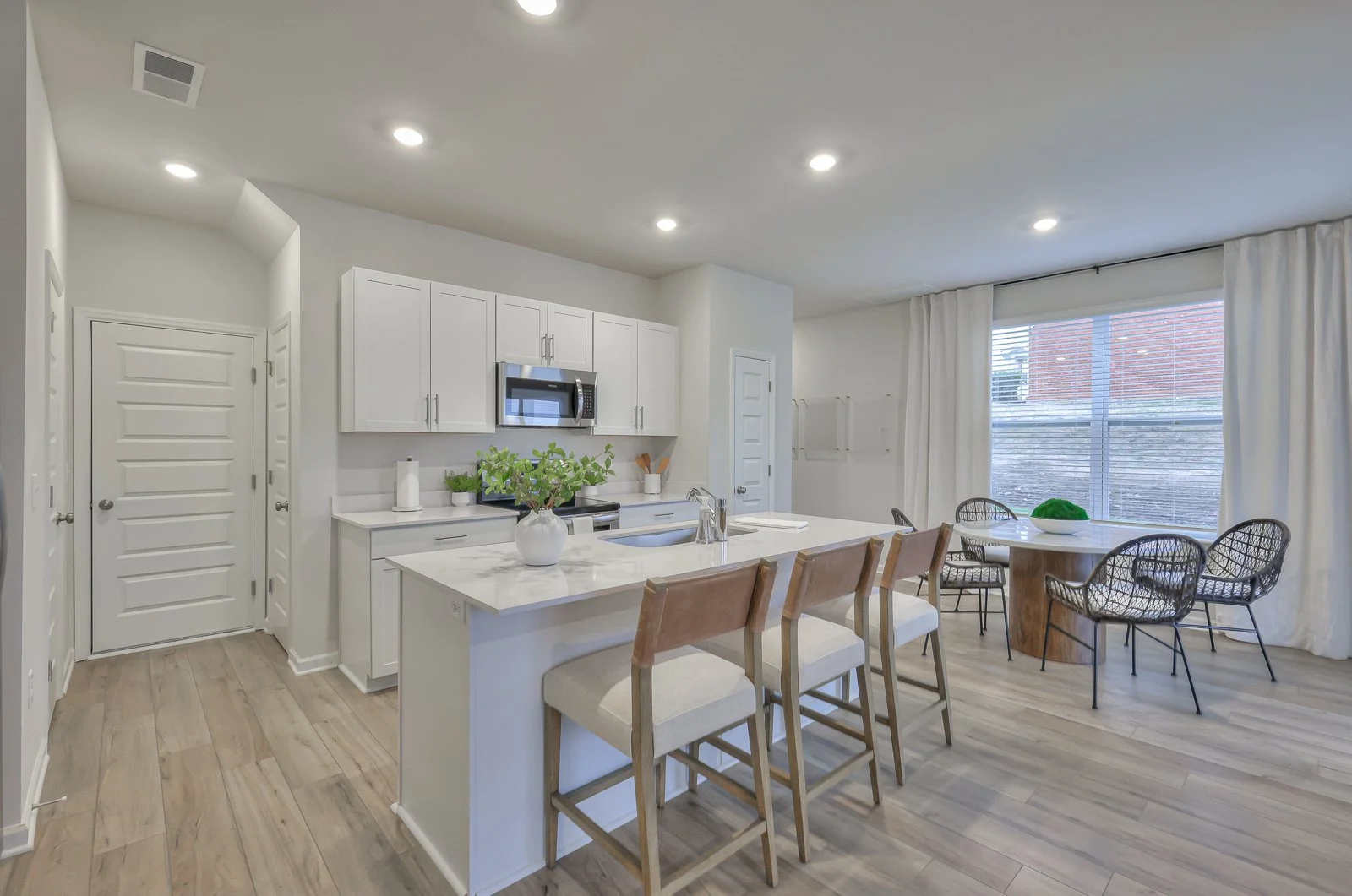 Gallery — 1082 Townhomes Smyrna, TN Rental Homes