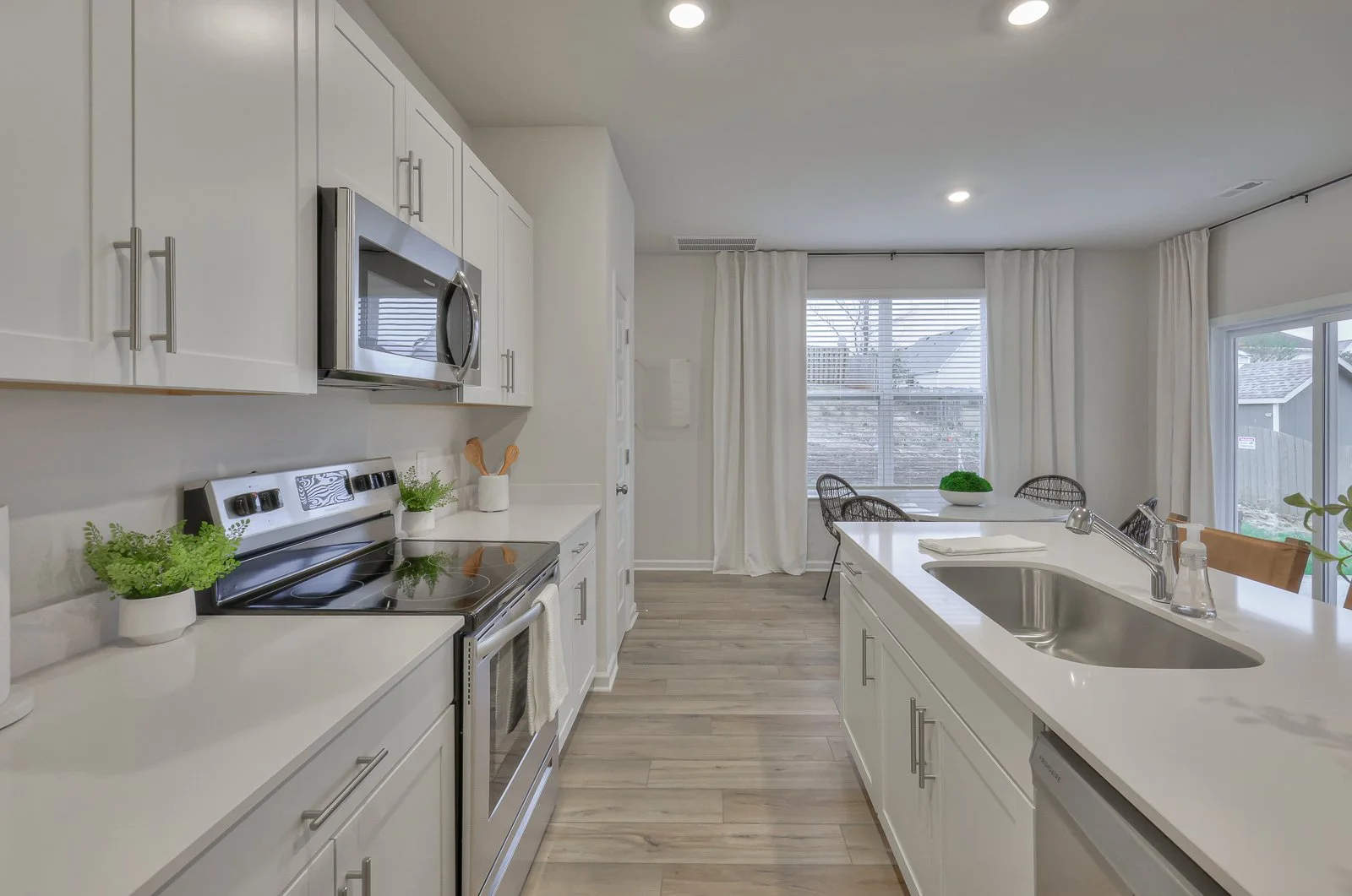 Gallery — 1082 Townhomes Smyrna, TN Rental Homes