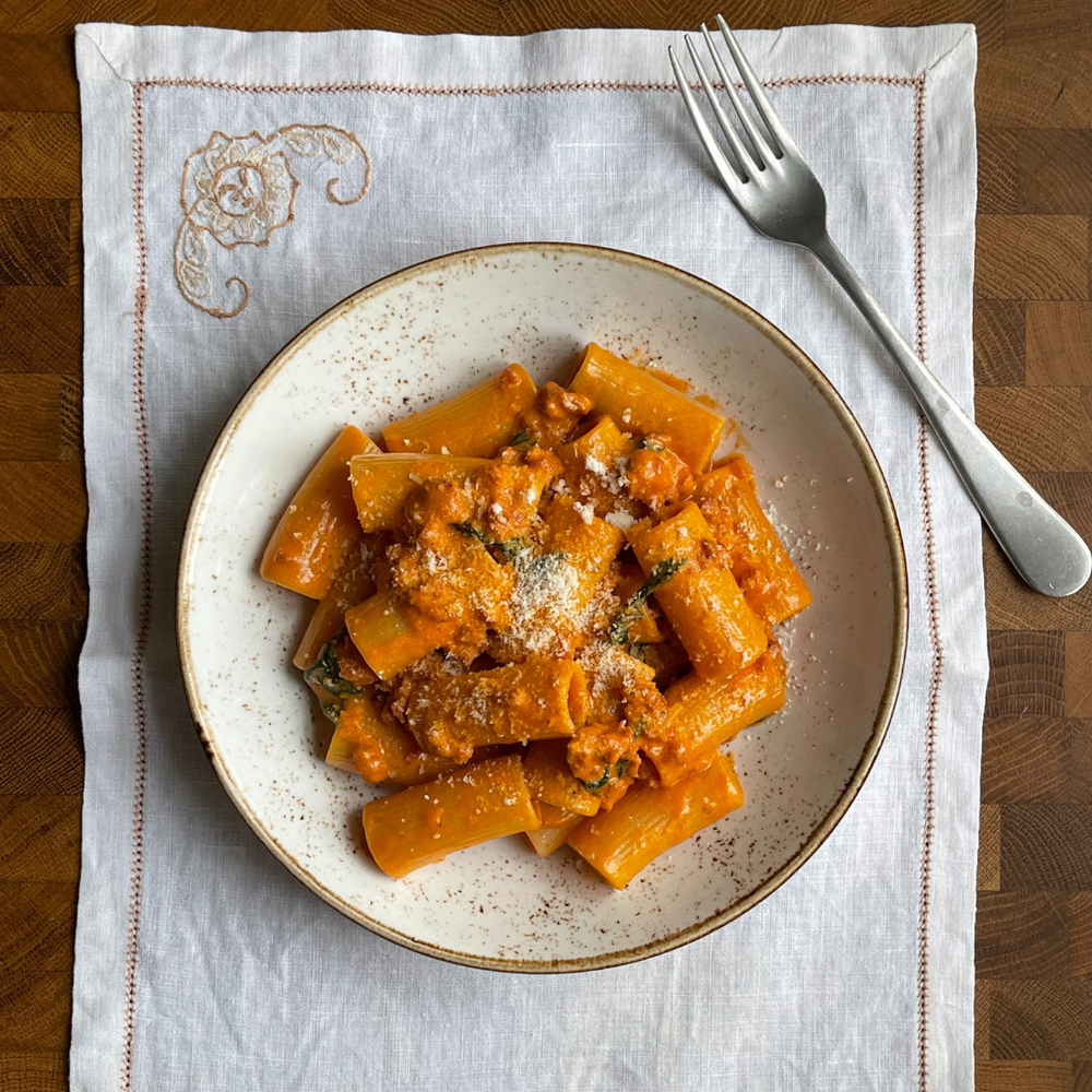 Rigatoni med salsicciasaus — sultne gutter