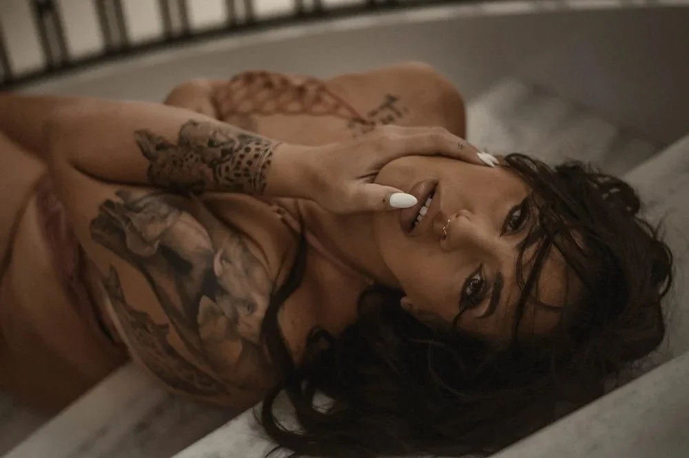 cleveland boudoir photographer, best boudoir photographer in cleveland ohio, south euclid lyndhurst cleveland heights photographer bridal boudoir photographer